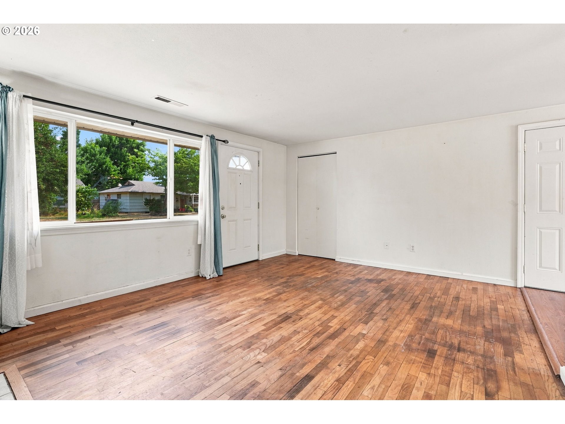 Property photo 10 of 42