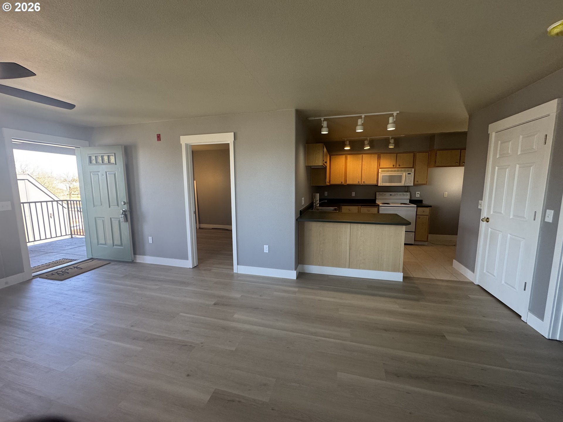 Photo #18: 555455306 Listing: Photo #18