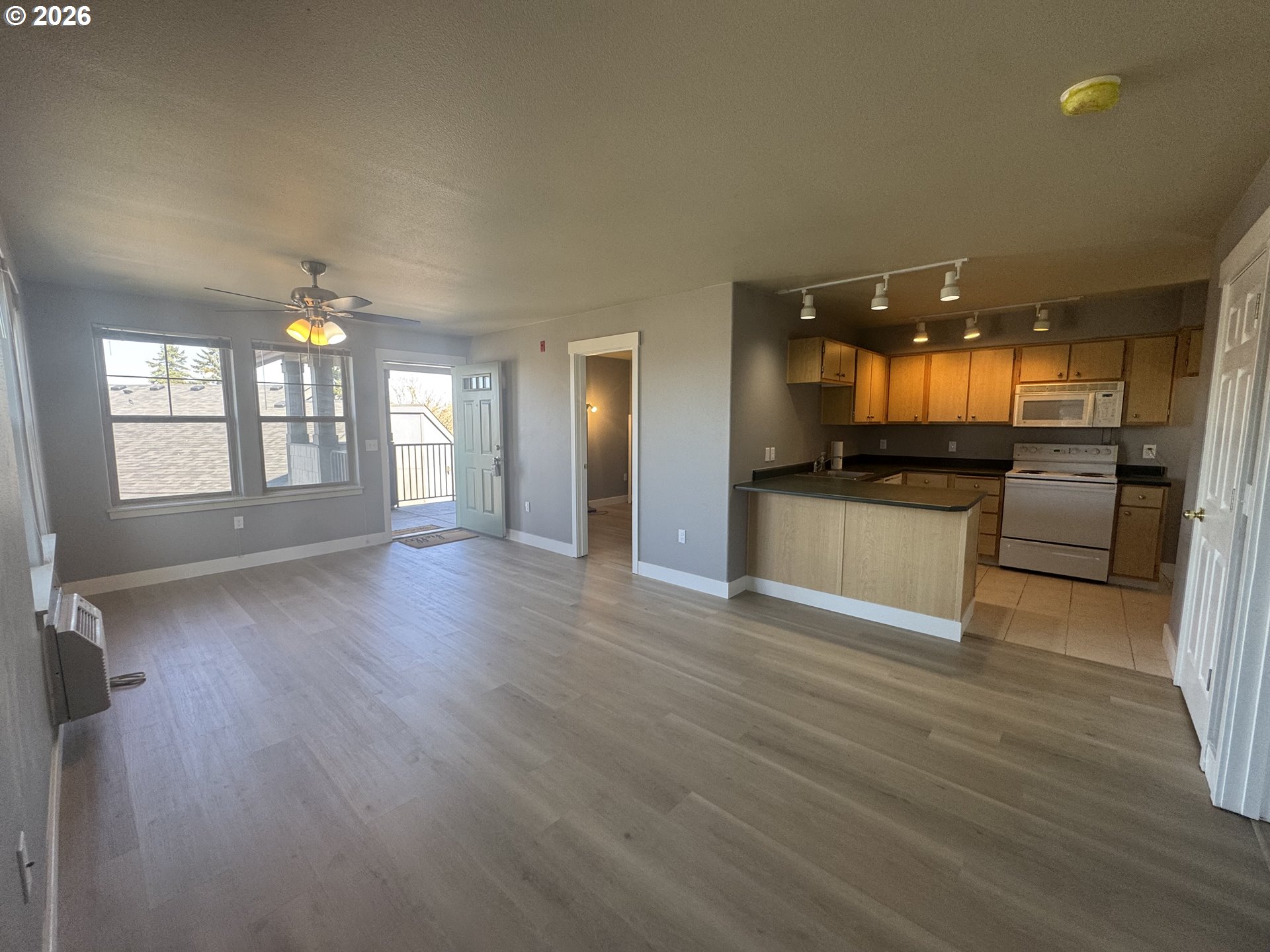 Photo #19: 555455306 Listing: Photo #19