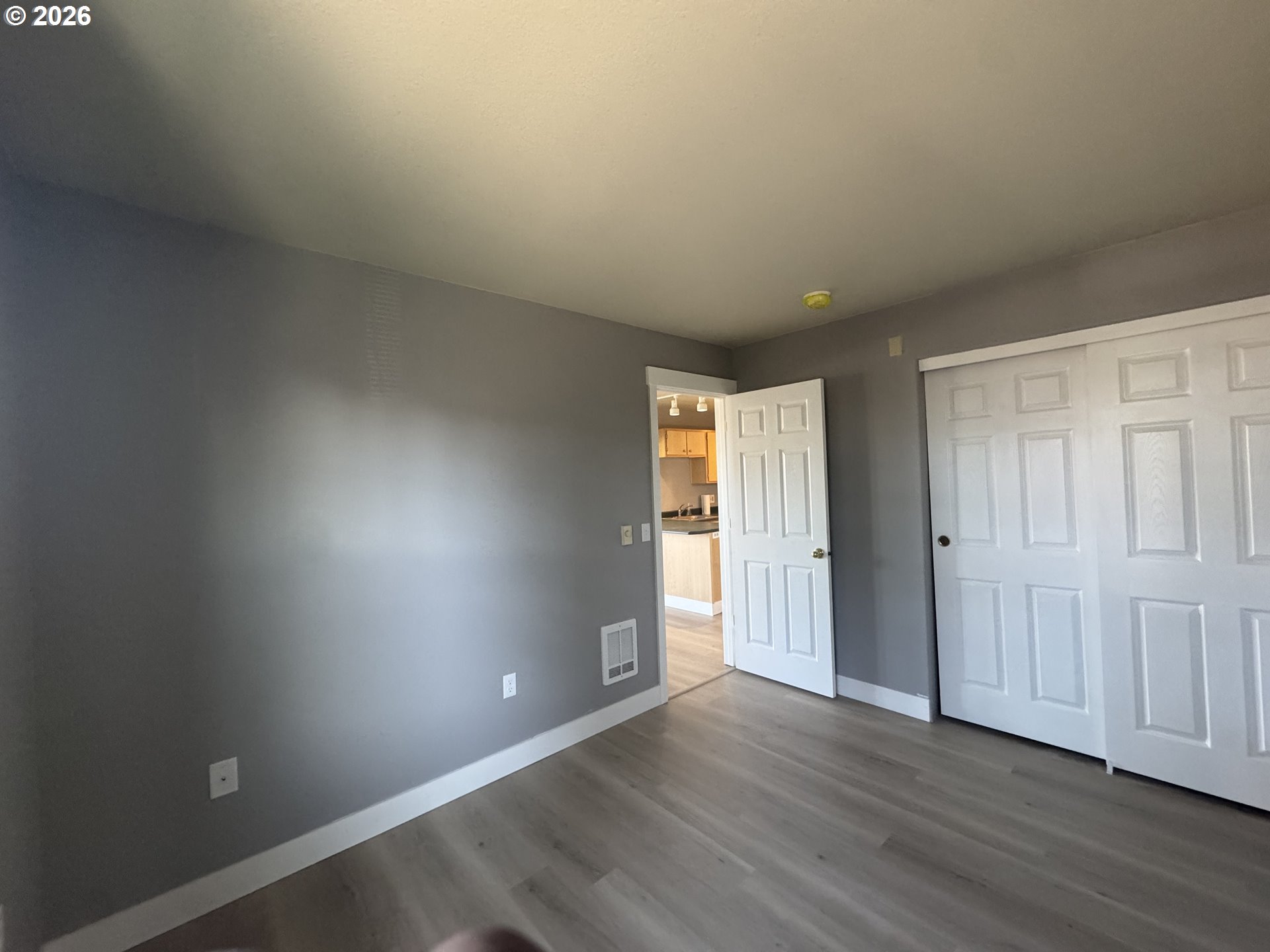 Photo #3: 555455306 Listing: Photo #3