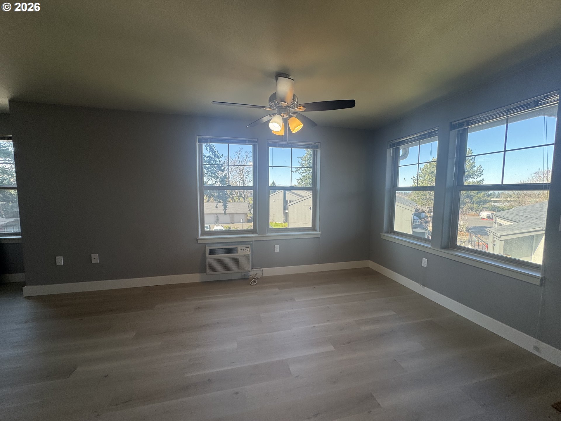 Photo #6: 555455306 Listing: Photo #6