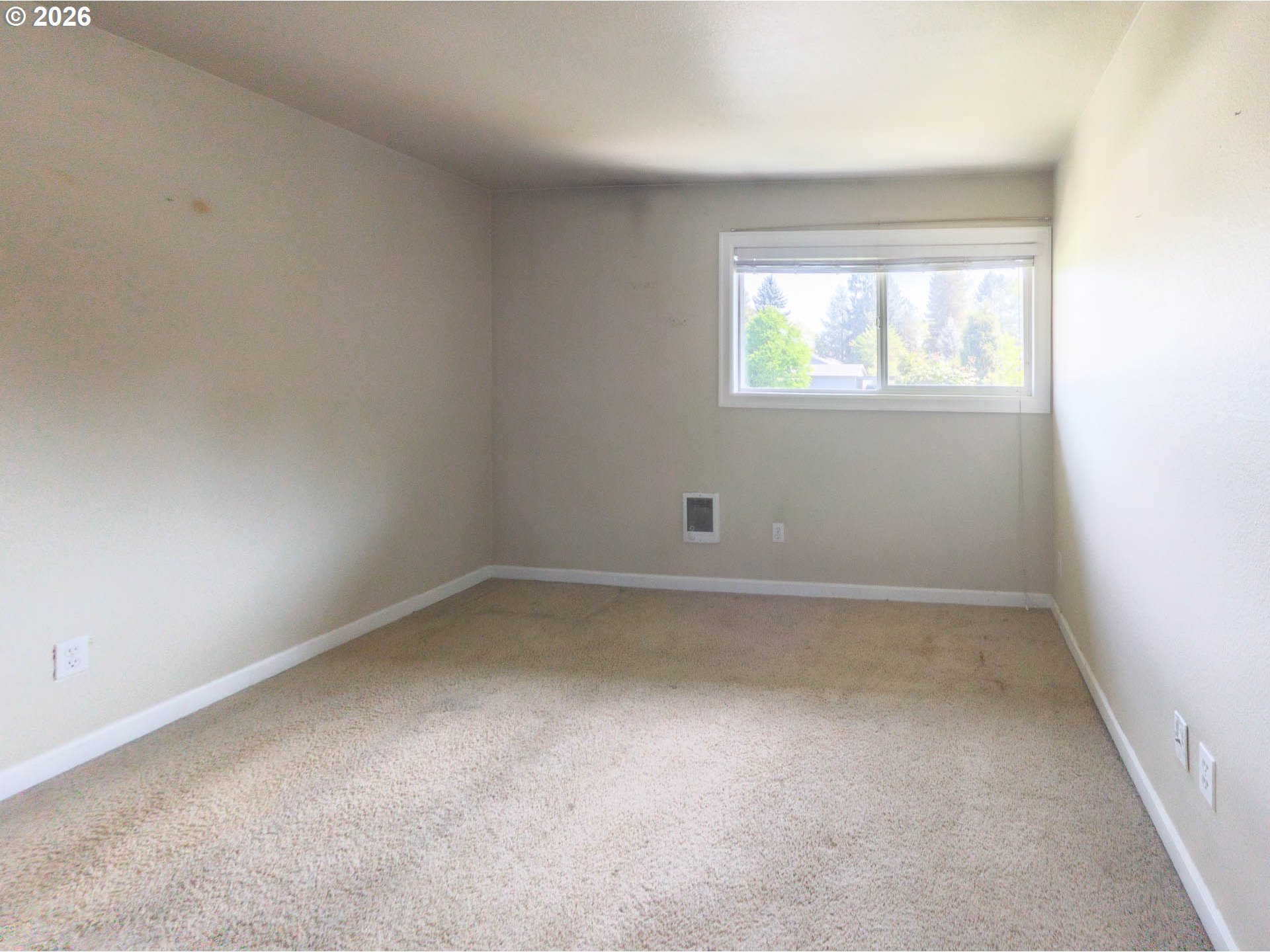 Photo #2: 555580036 Listing: Photo #2