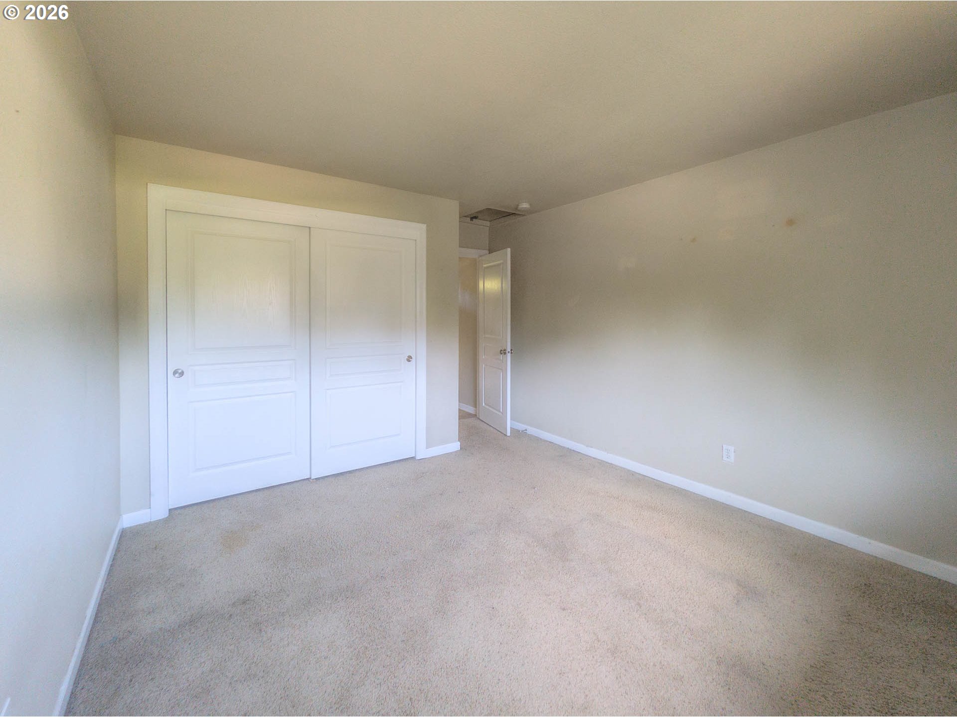 Photo #3: 555580036 Listing: Photo #3