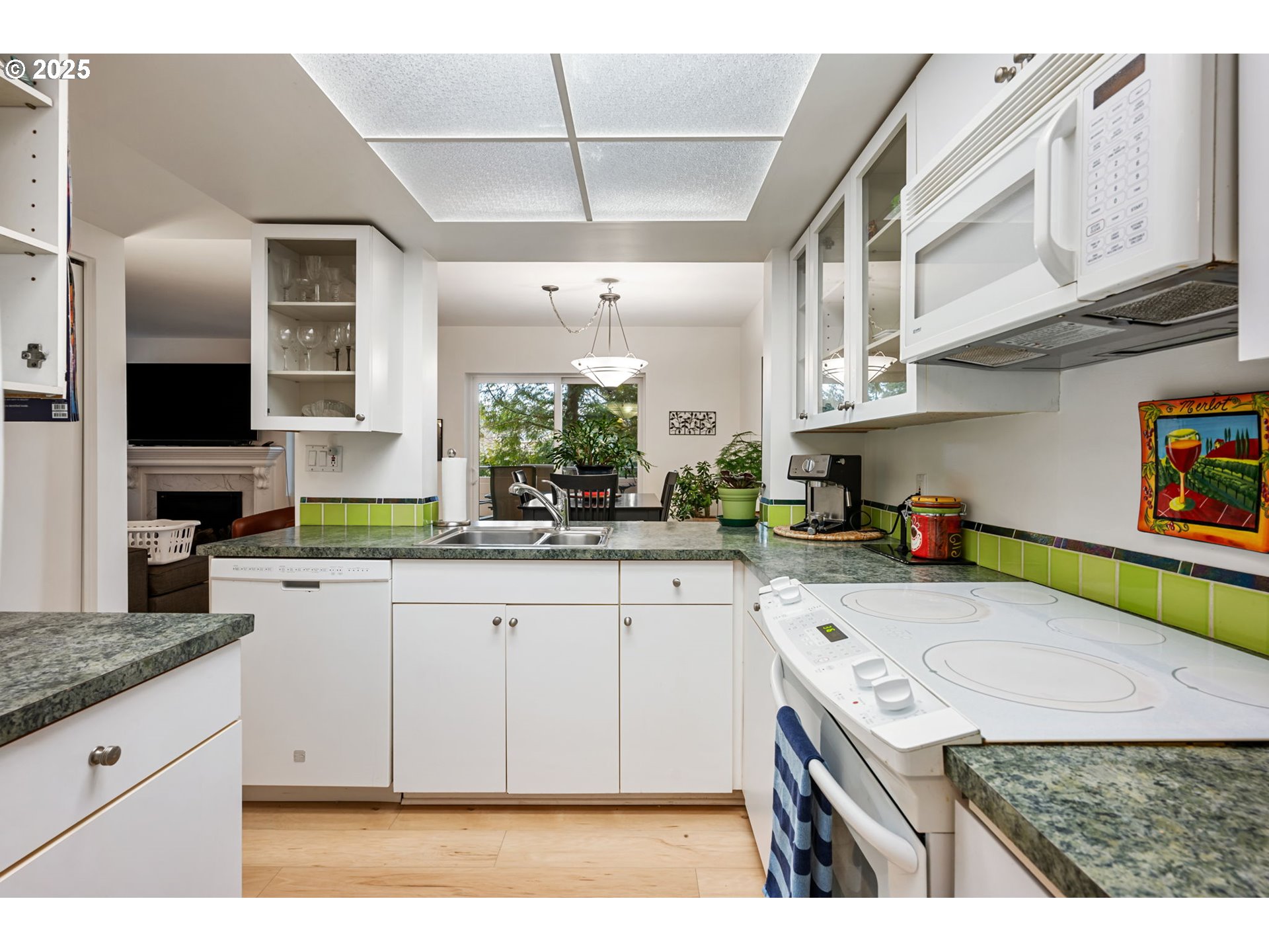 Photo #11: 556489198 Listing: Photo #11
