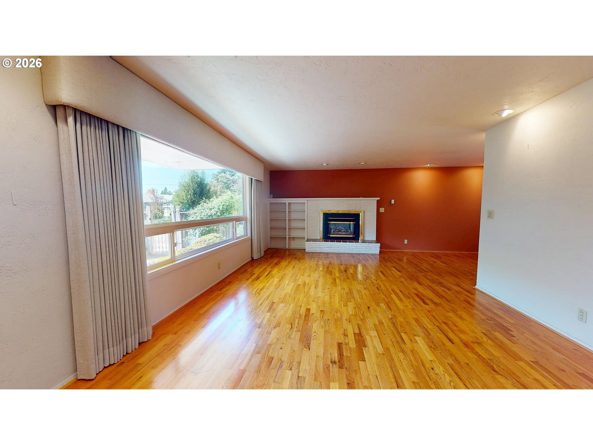 Property photo 6 of 47