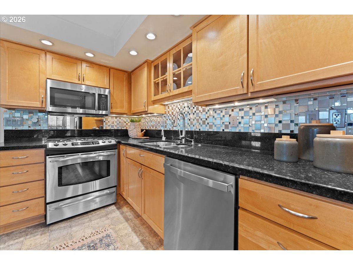 Photo #9: 557468517 Listing: Photo #9