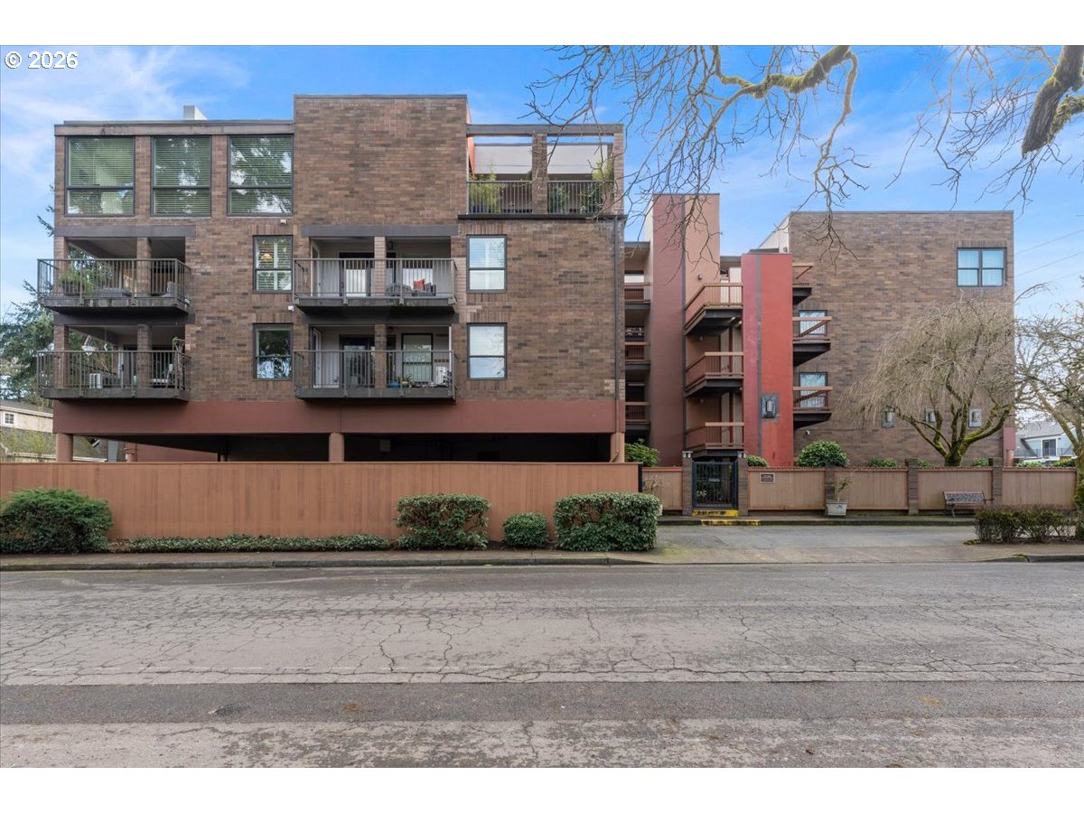 Photo #2: 557468517 Listing: Photo #2