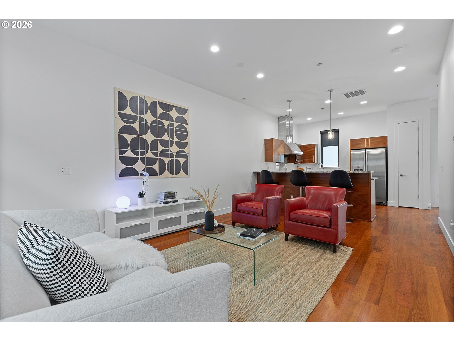 Photo #4: 557678934 Listing: Photo #4