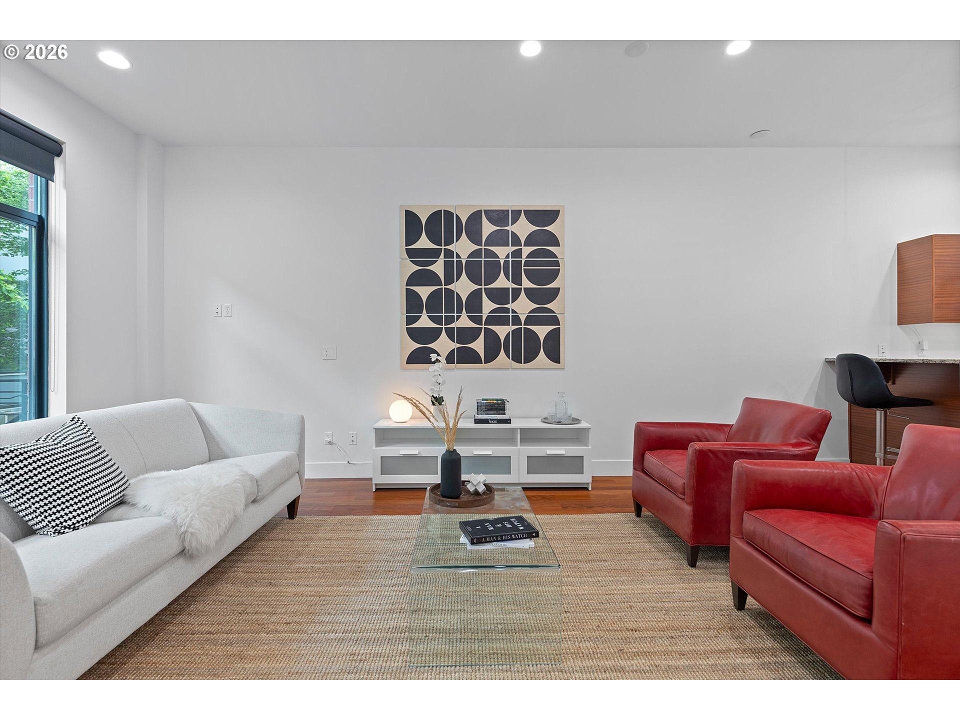 Photo #2: 557678934 Listing: Photo #2