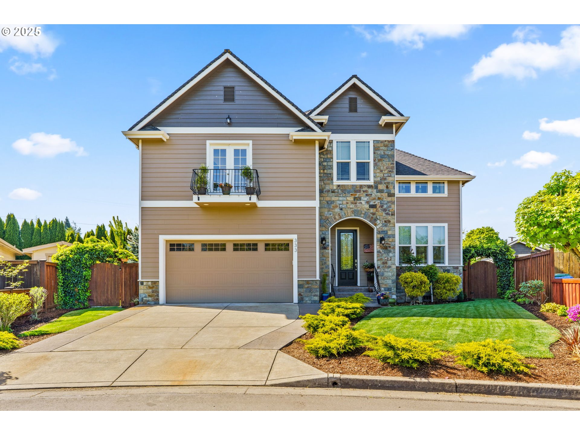 1735 Pine St, Silverton, OR, 97381