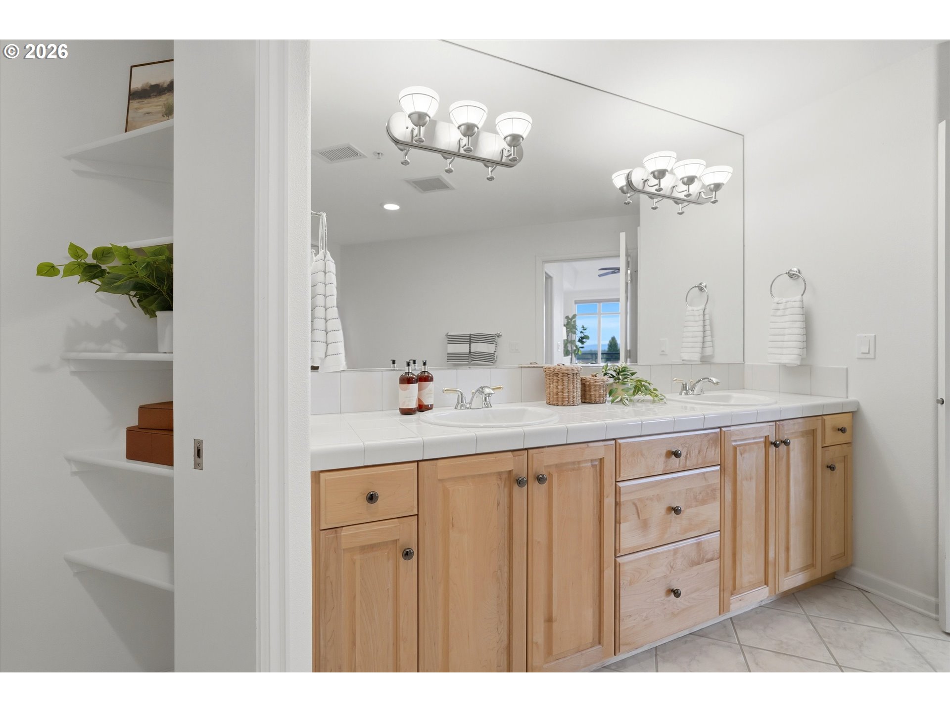 Photo #24: 559548117 Listing: Photo #24