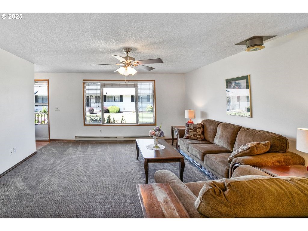 Photo #6: 559815705 Listing 