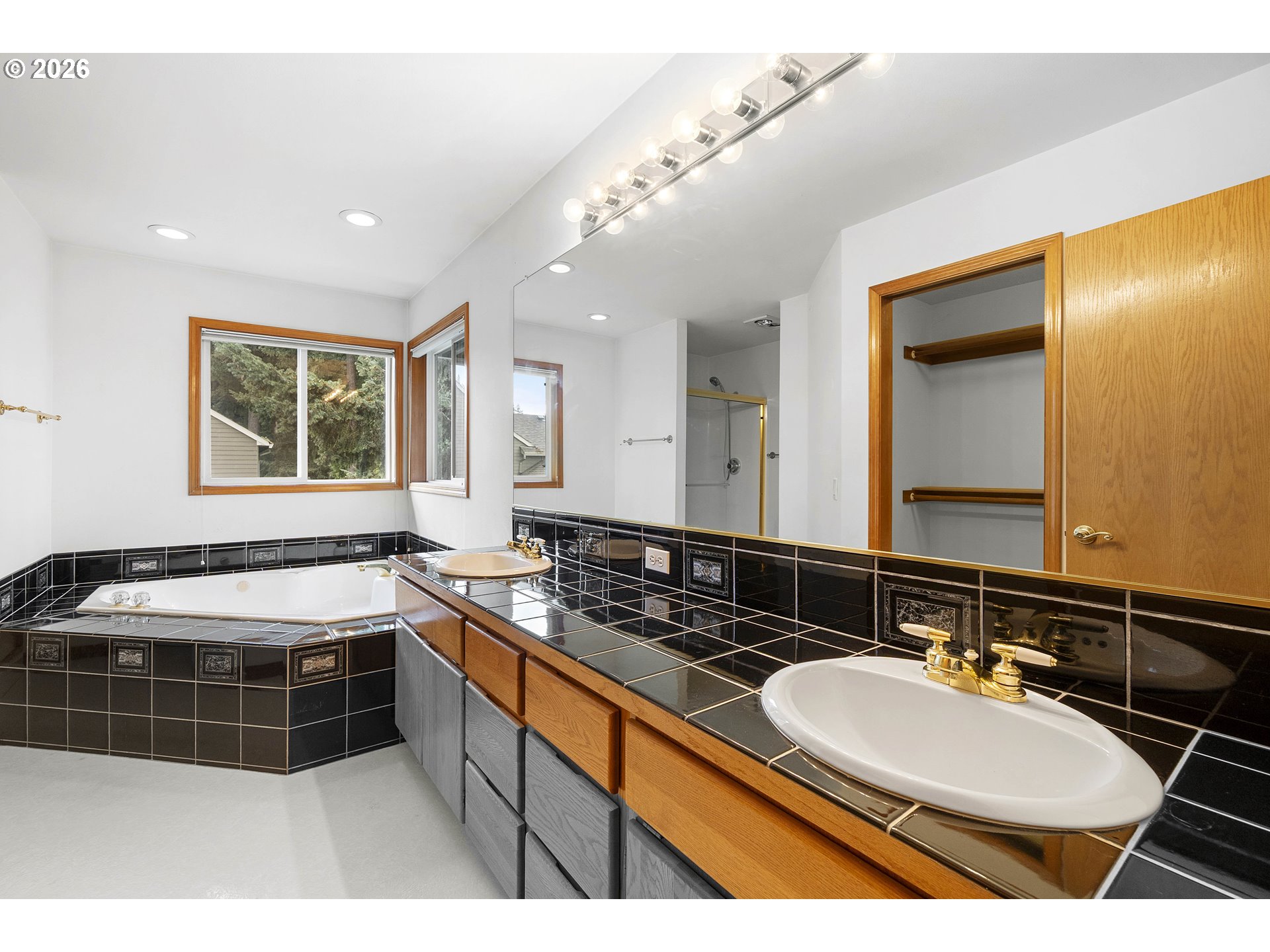 2321 NE ESTATE DR, Hillsboro, OR, 97124