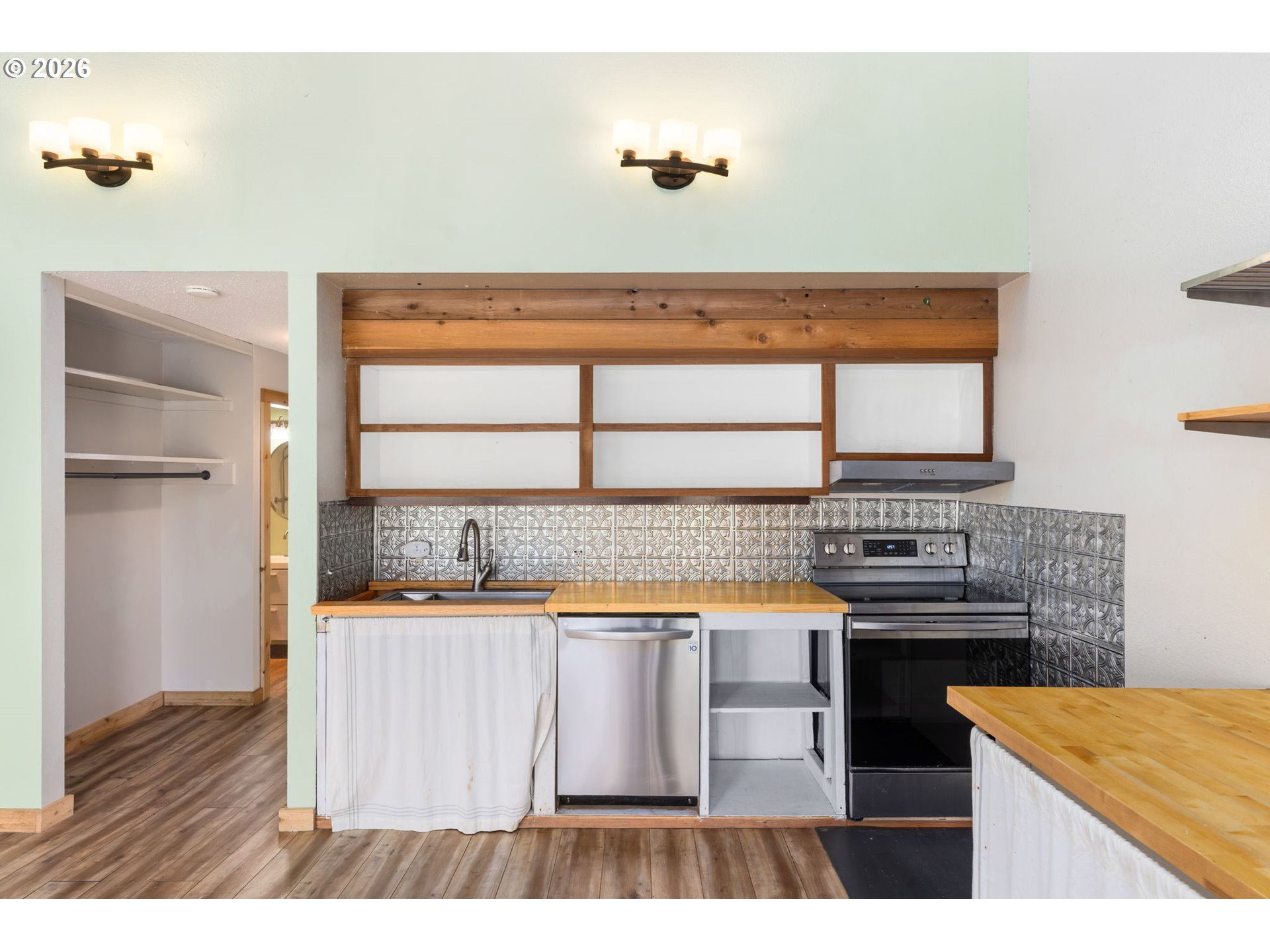 4 TOUCHSTONE UNIT 150, Lake Oswego, OR, 97035