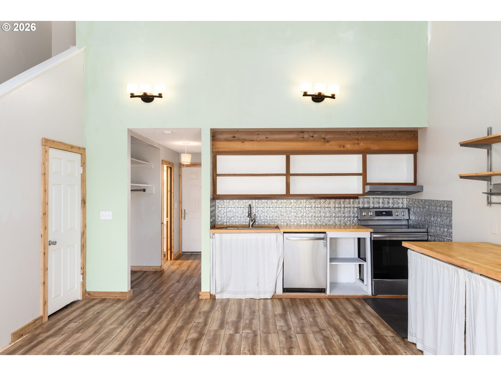 4 TOUCHSTONE UNIT 150, Lake Oswego, OR, 97035