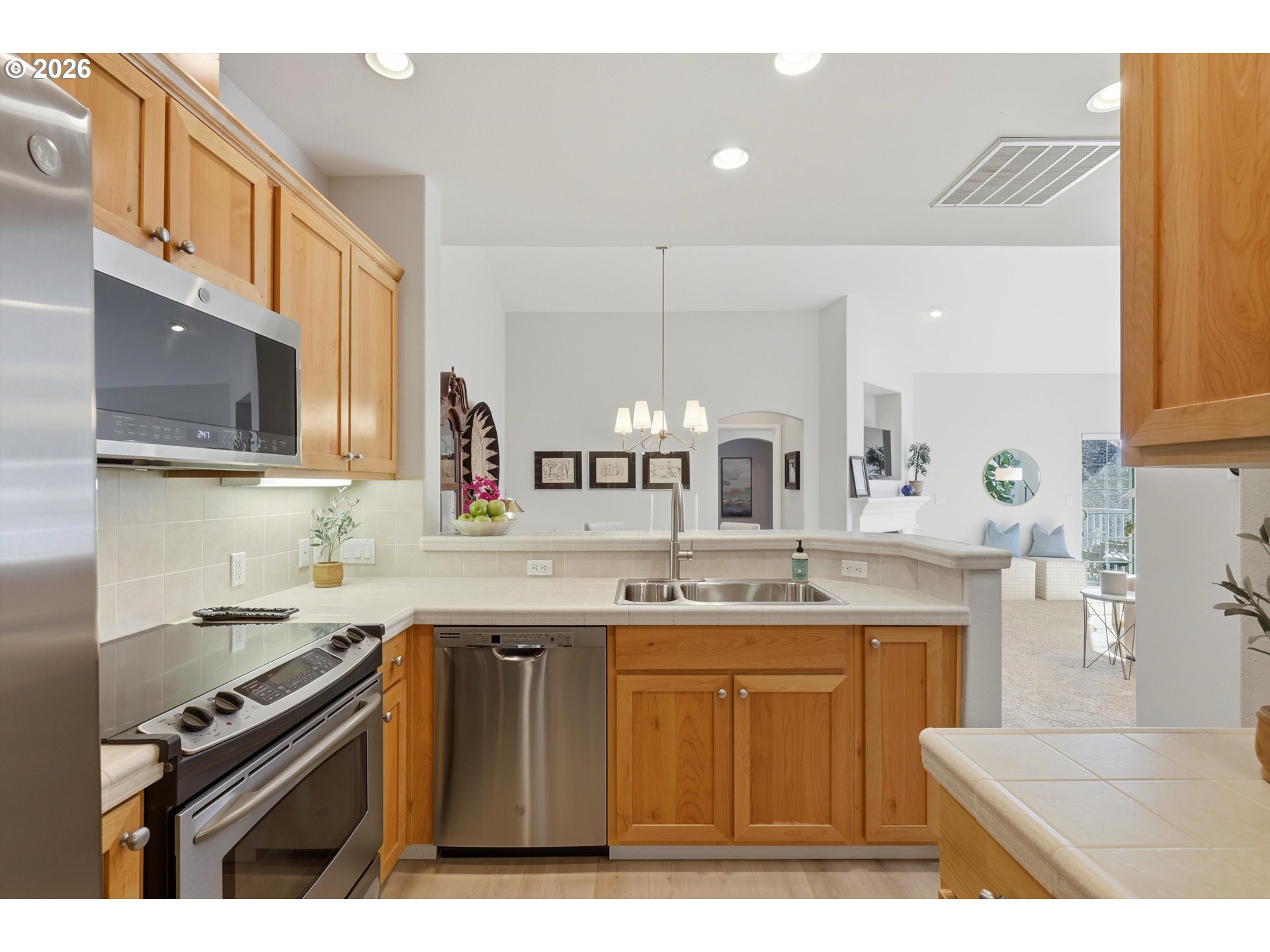 Photo #10: 561882858 Listing: Photo #10