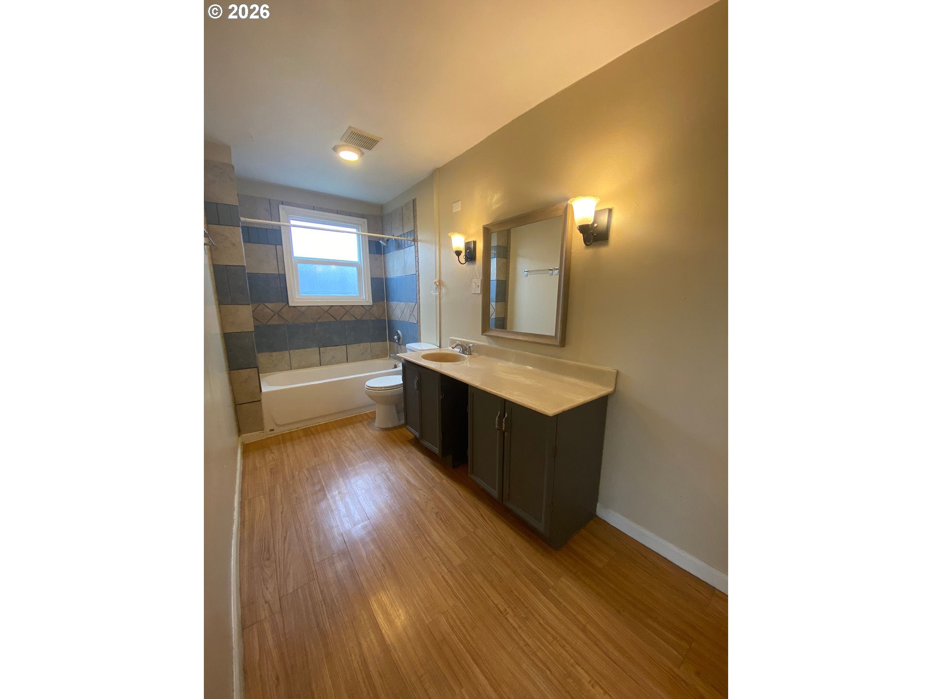 3026 SE TACOMA ST, Portland, OR, 97202