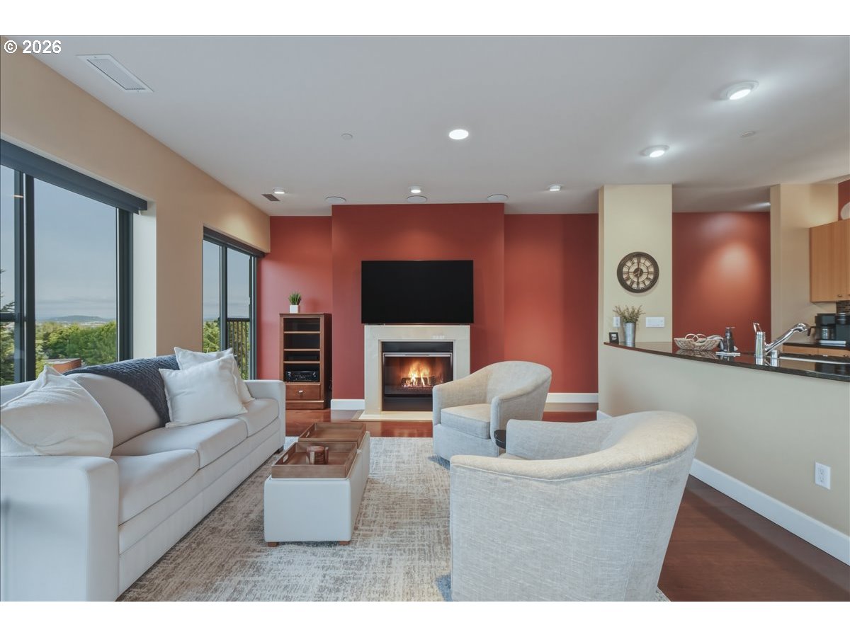 Photo #12: 562411022 Listing: Photo #12