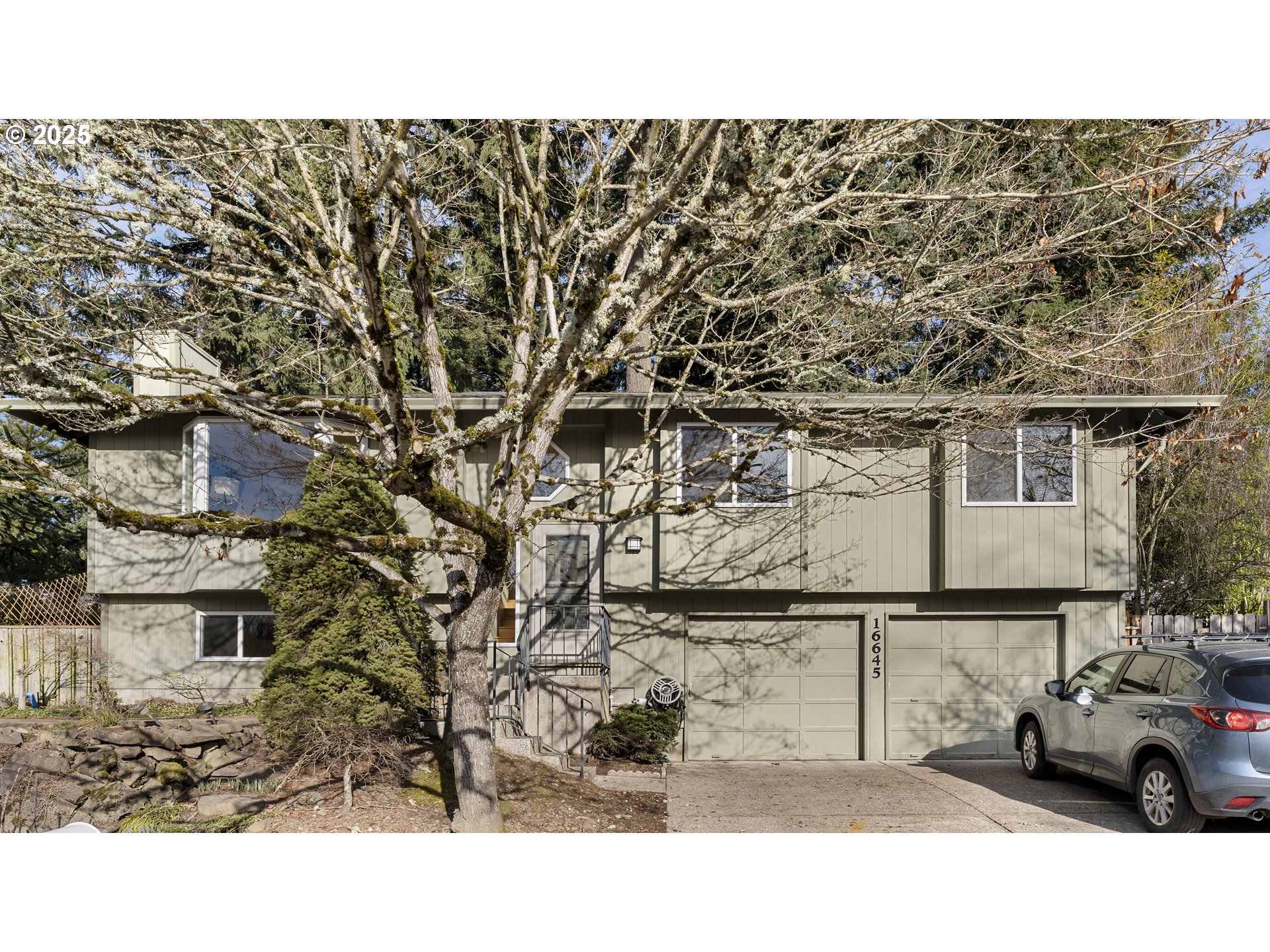 Photo of 16645 CYNTHIA ST Beaverton OR 97007