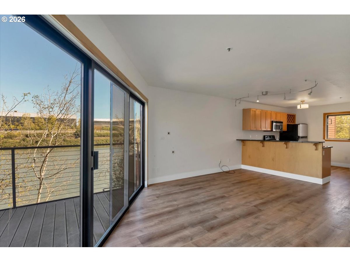 Photo #10: 563830067 Listing: Photo #10