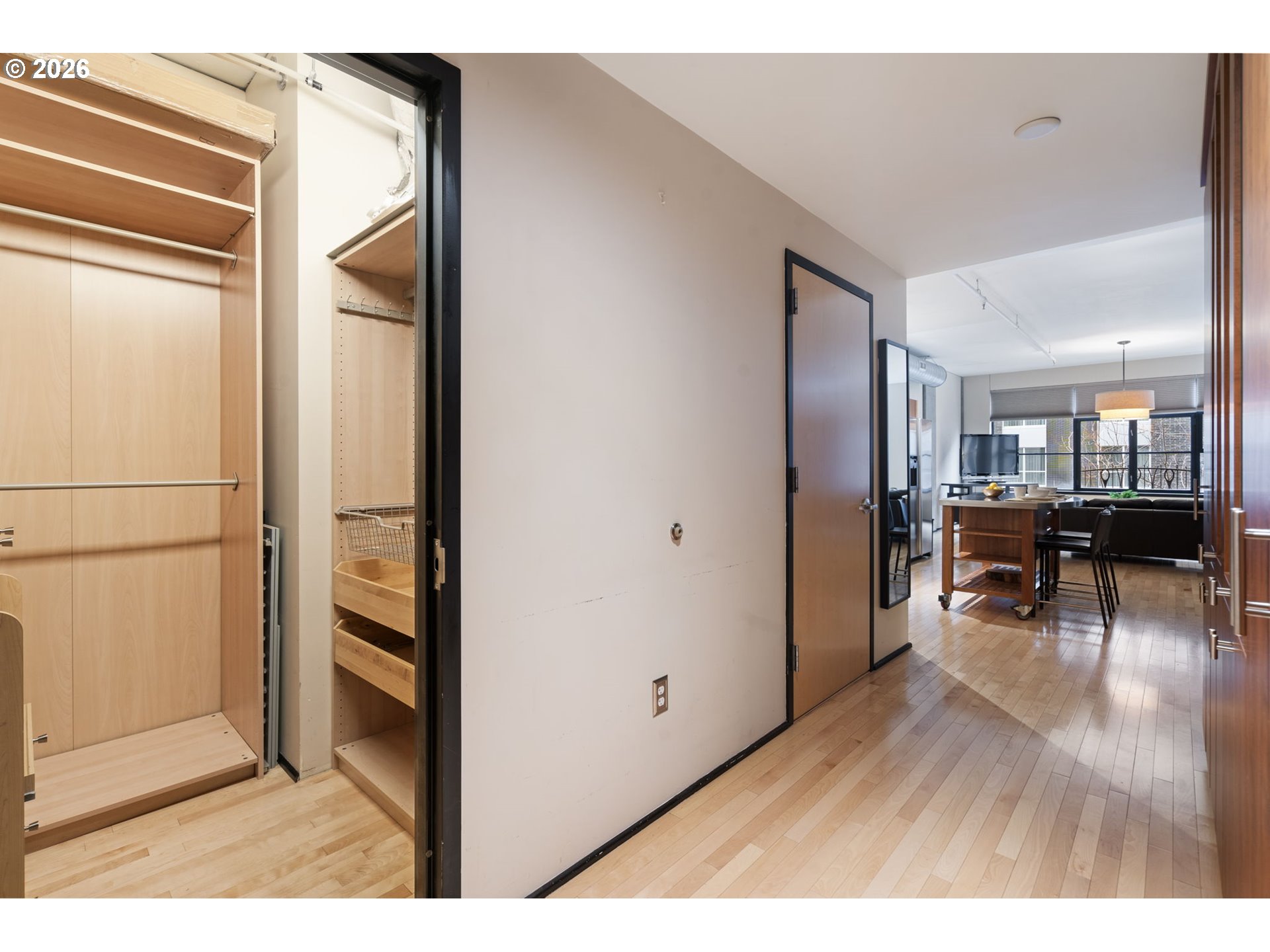 Photo #11: 564672776 Listing: Photo #11