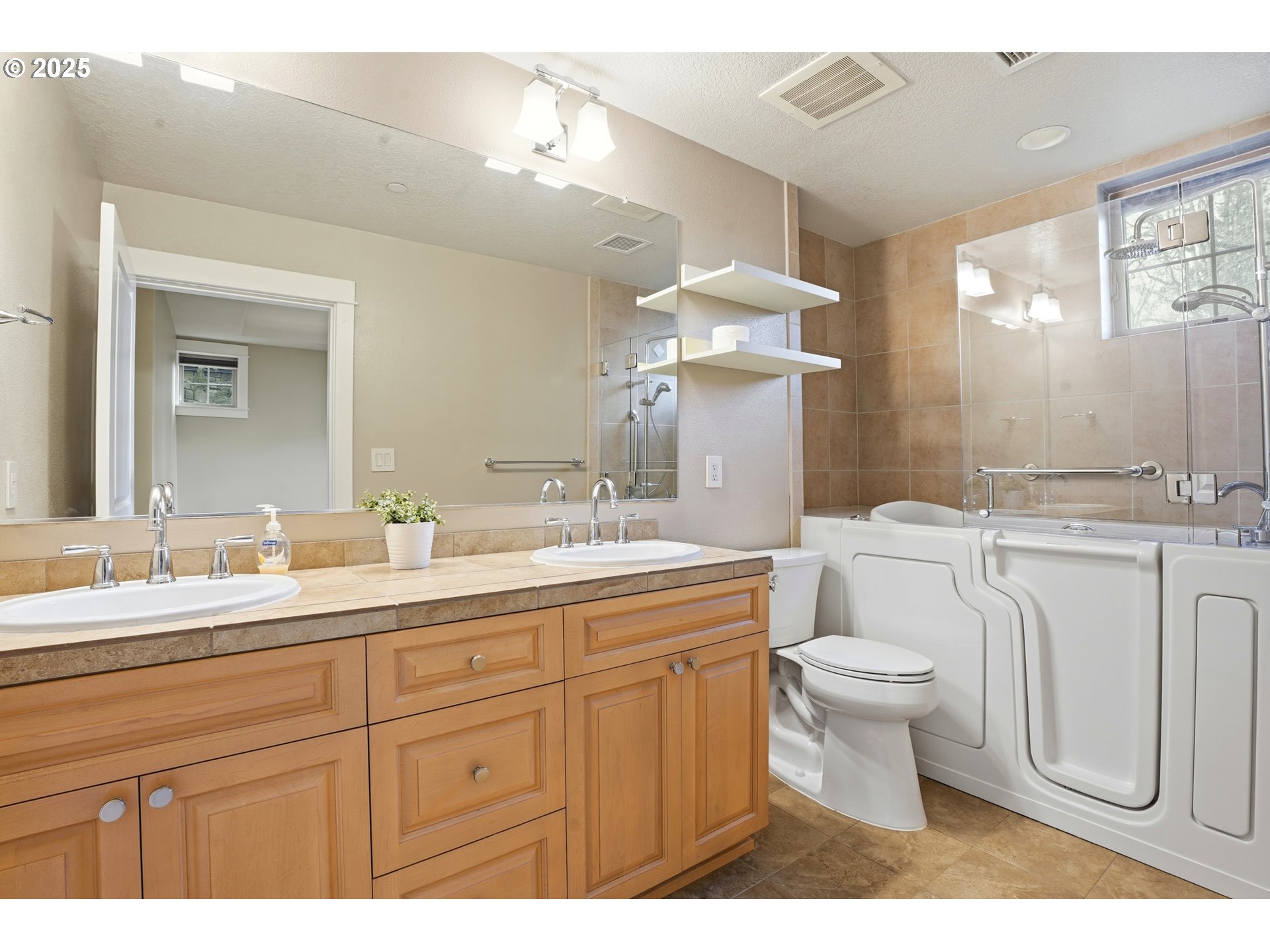 Photo #24: 565033388 Listing: Photo #24