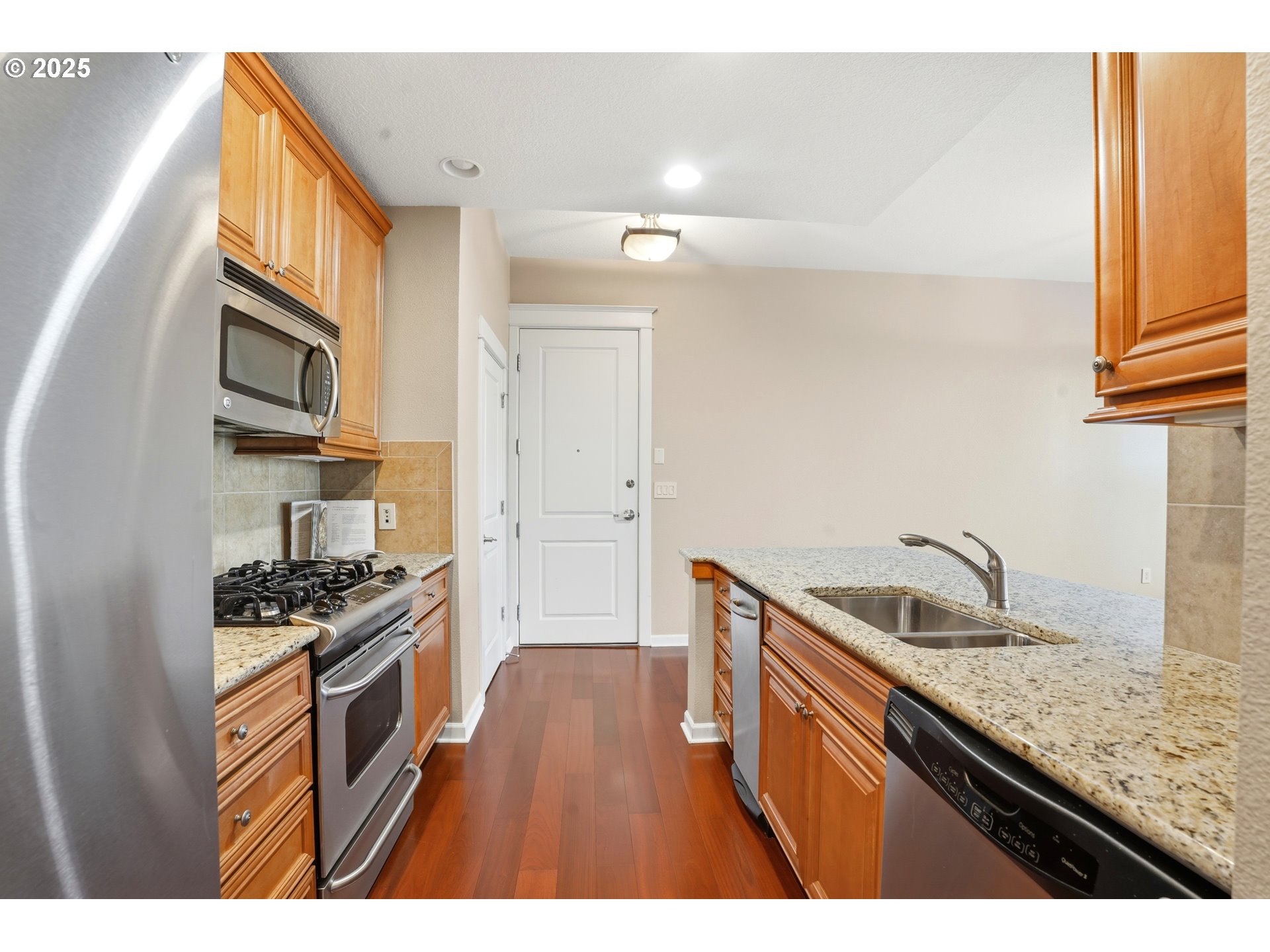 Photo #7: 565033388 Listing: Photo #7