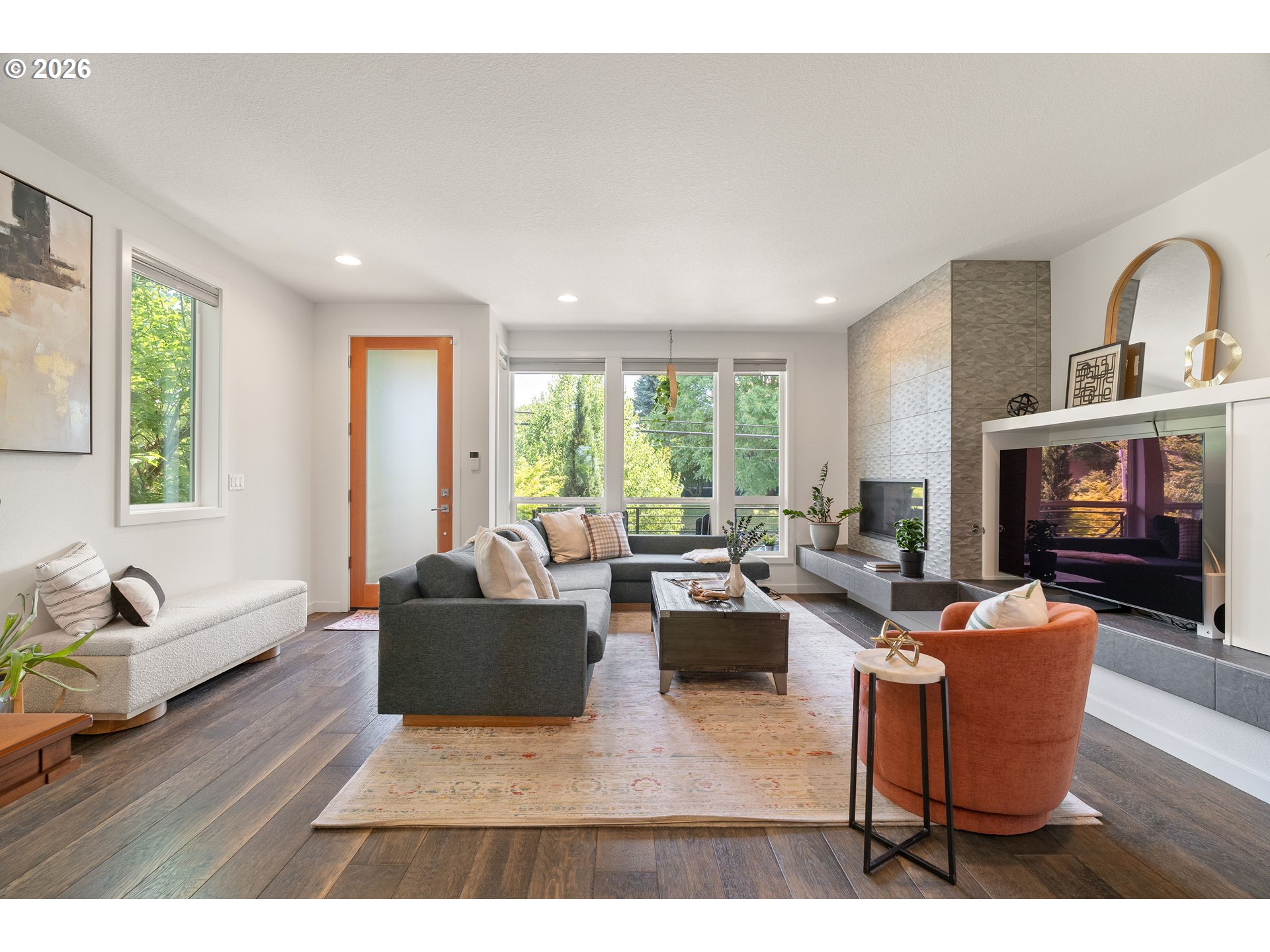 Photo #1: 565493303 Listing: Photo #1