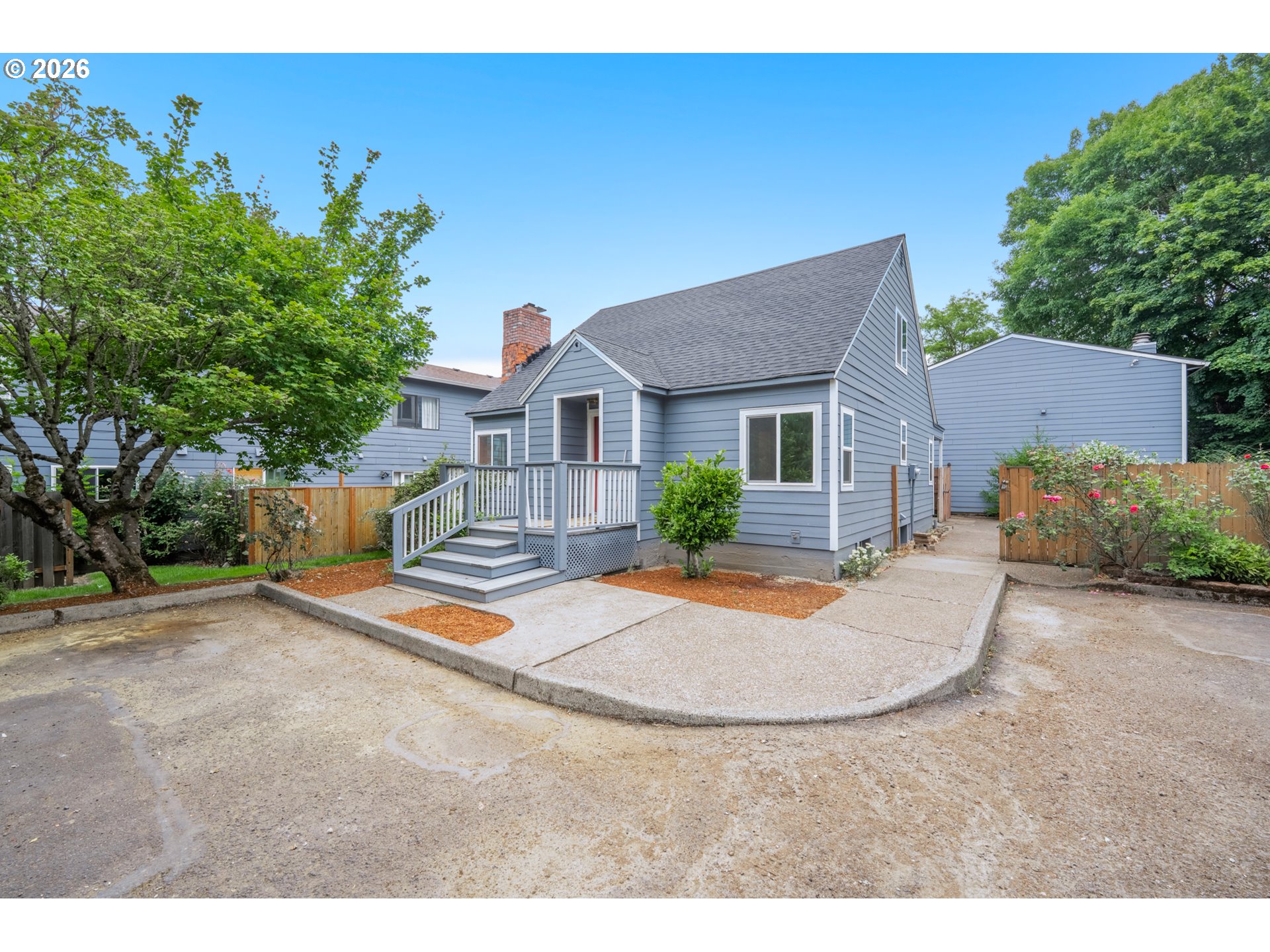 Photo #2: 565765911 Listing: Photo #2