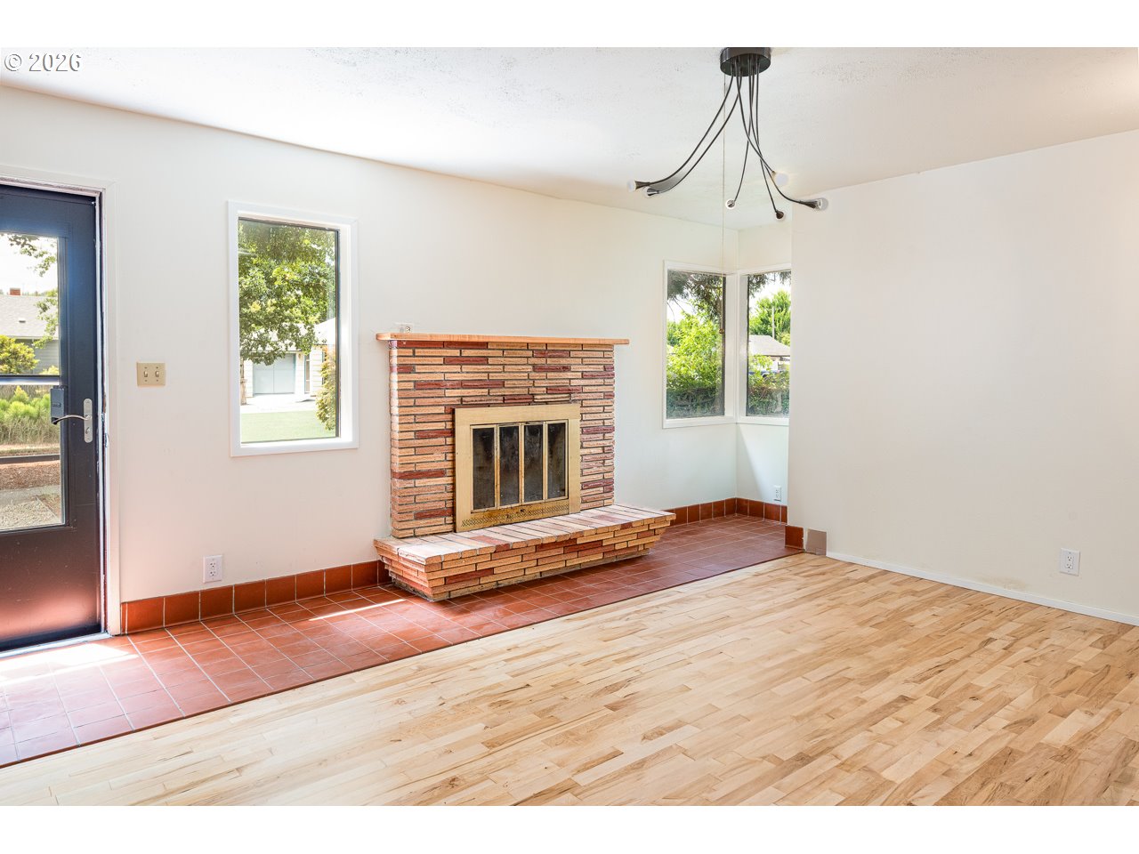 Property photo 6 of 32