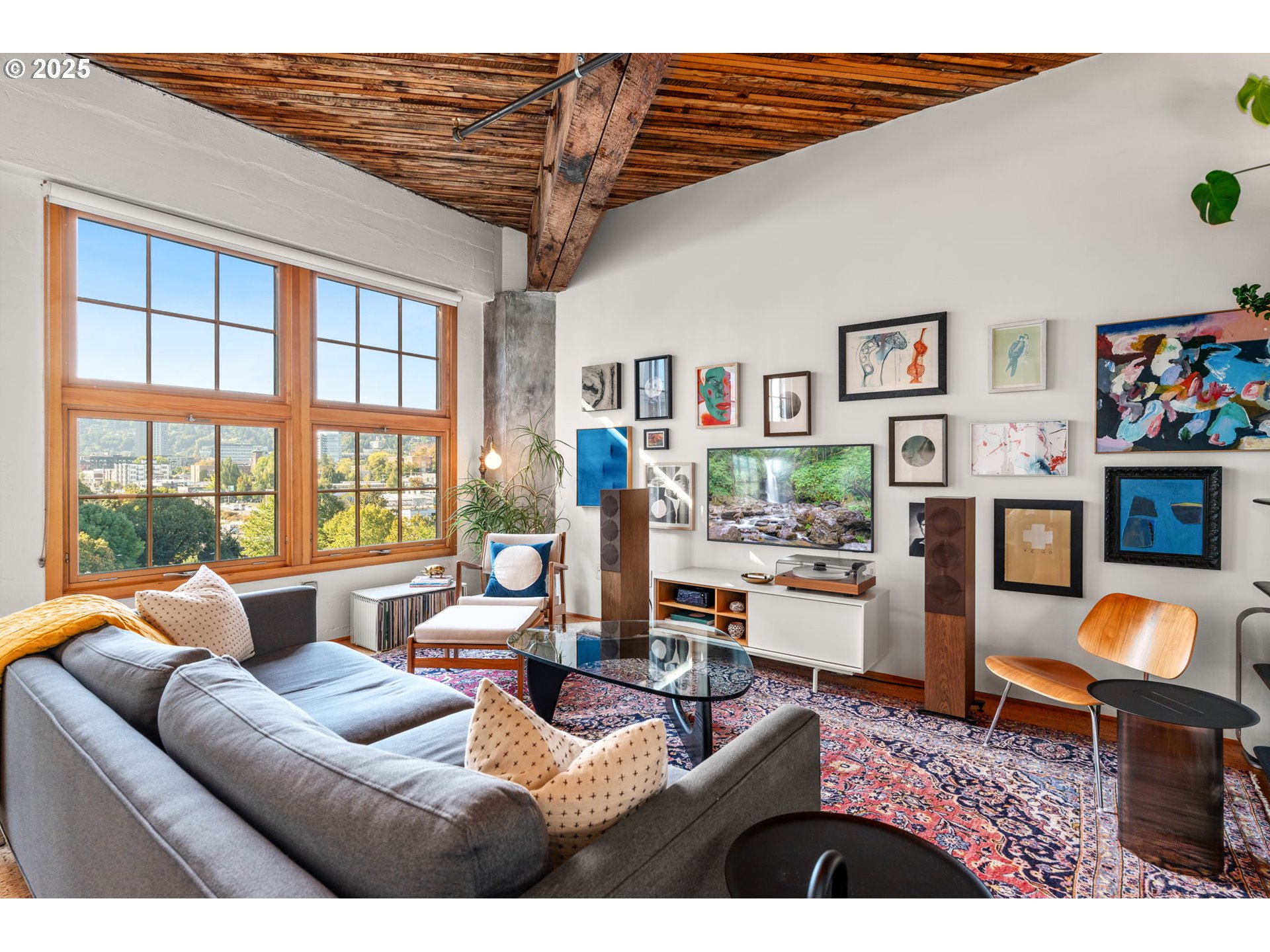 Photo #4: 566933790 Listing 