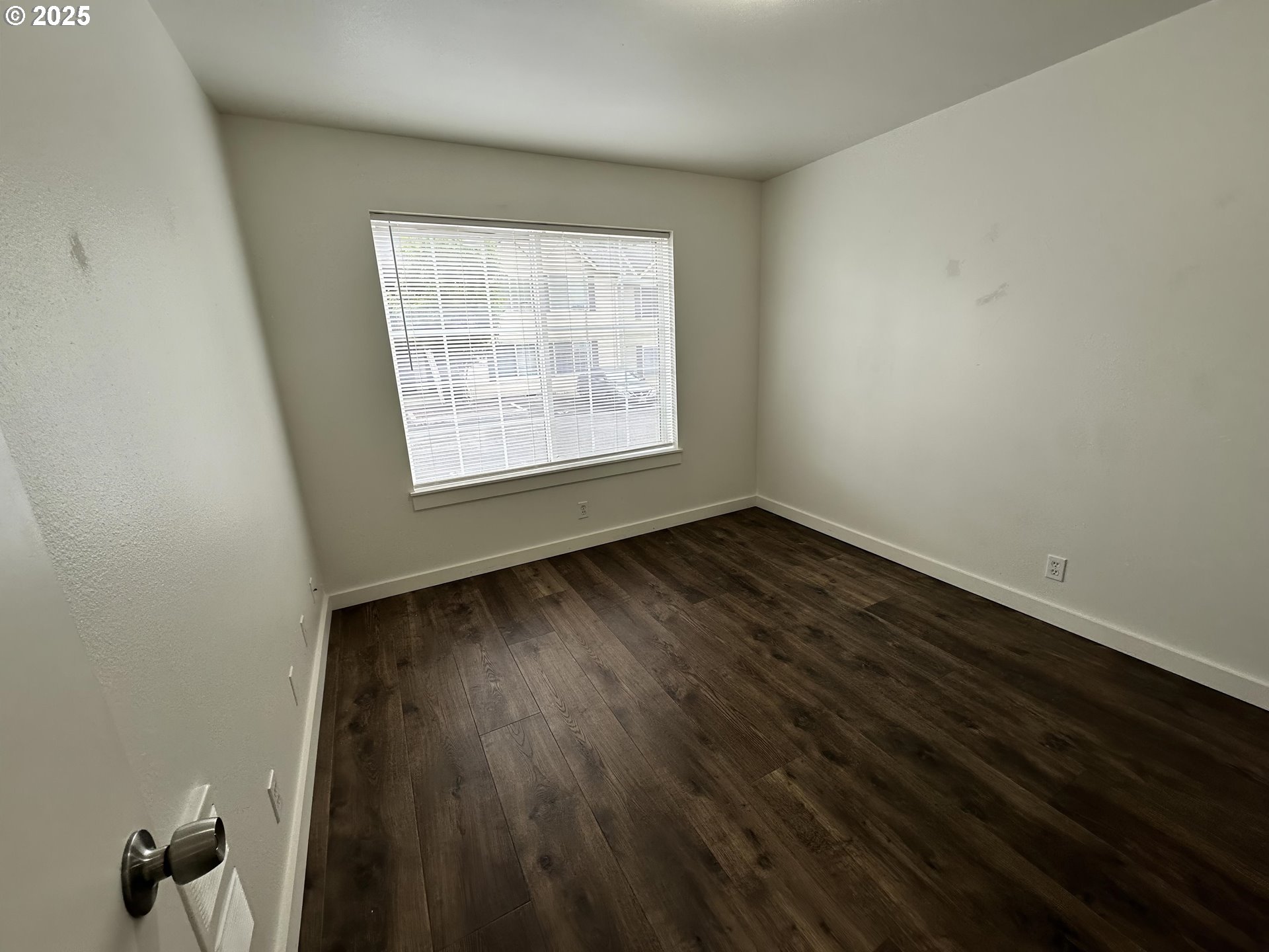 Photo #15: 566945864 Listing: Photo #15