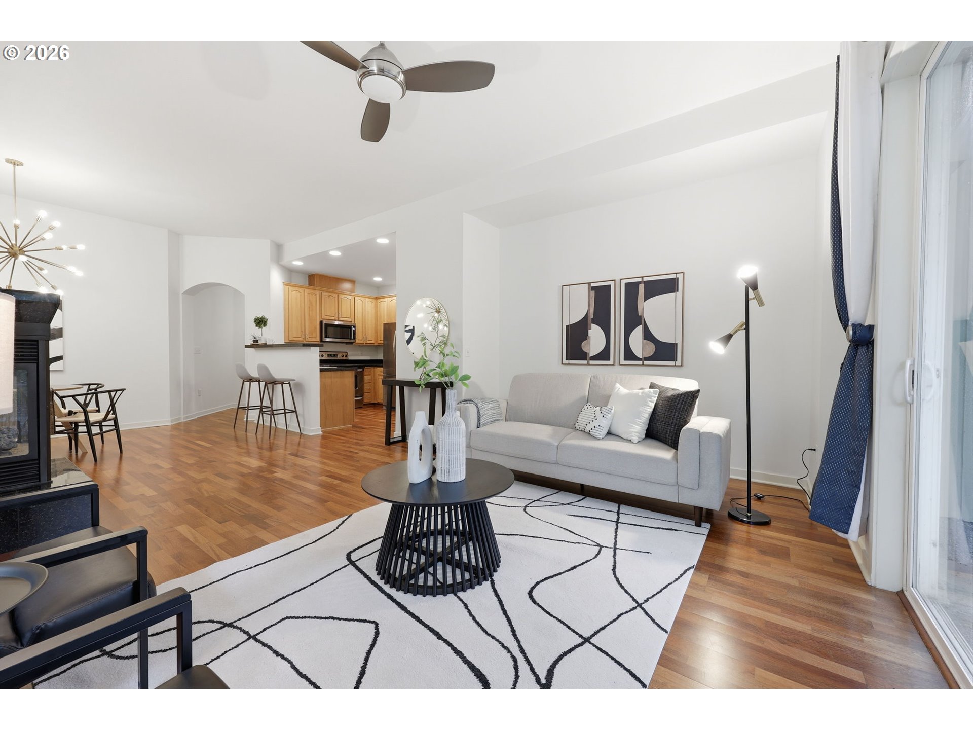 Photo #1: 567654105 Listing: Photo #1