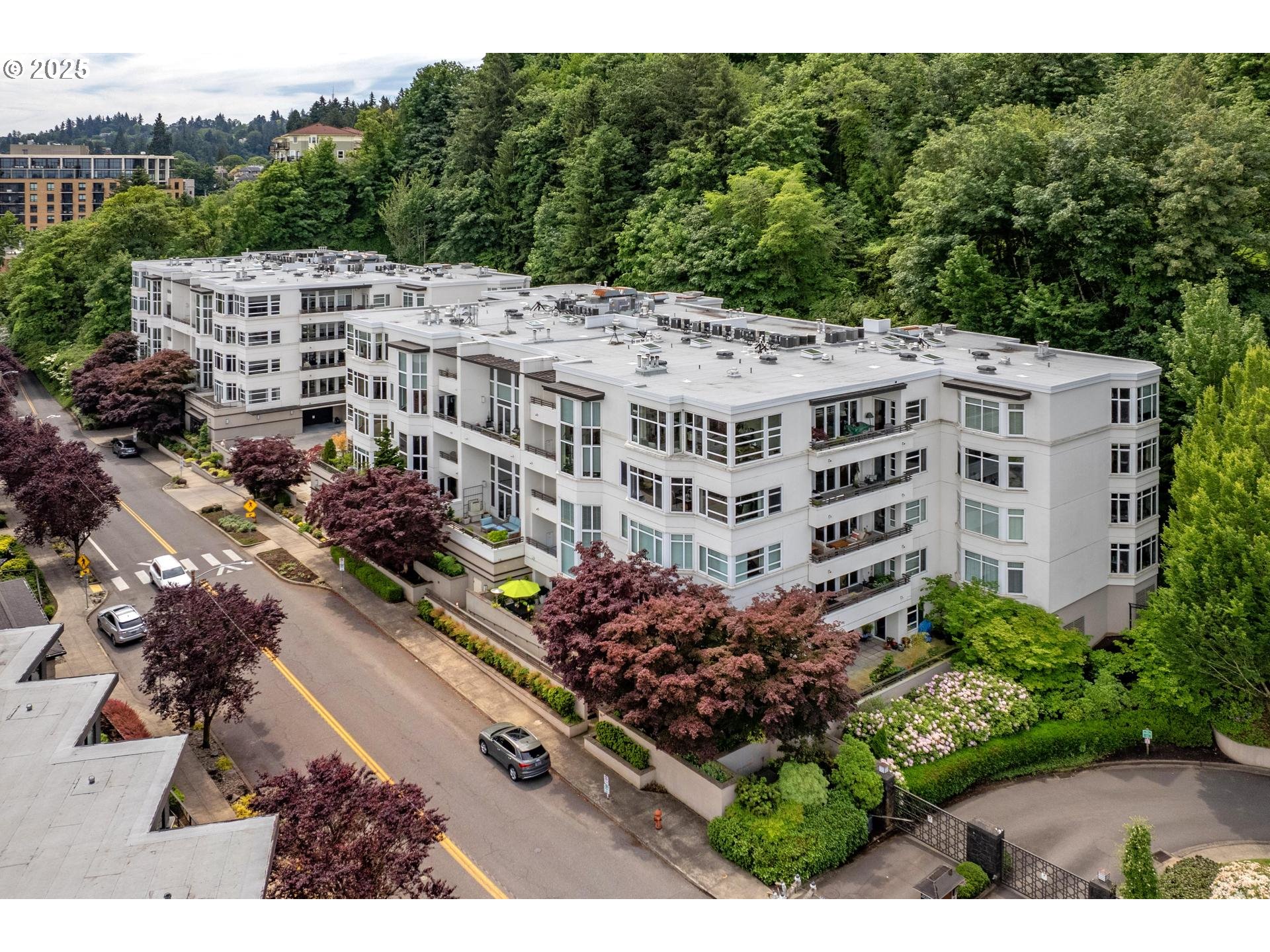2445 NW WESTOVER RD UNIT 209, Portland, OR, 97210