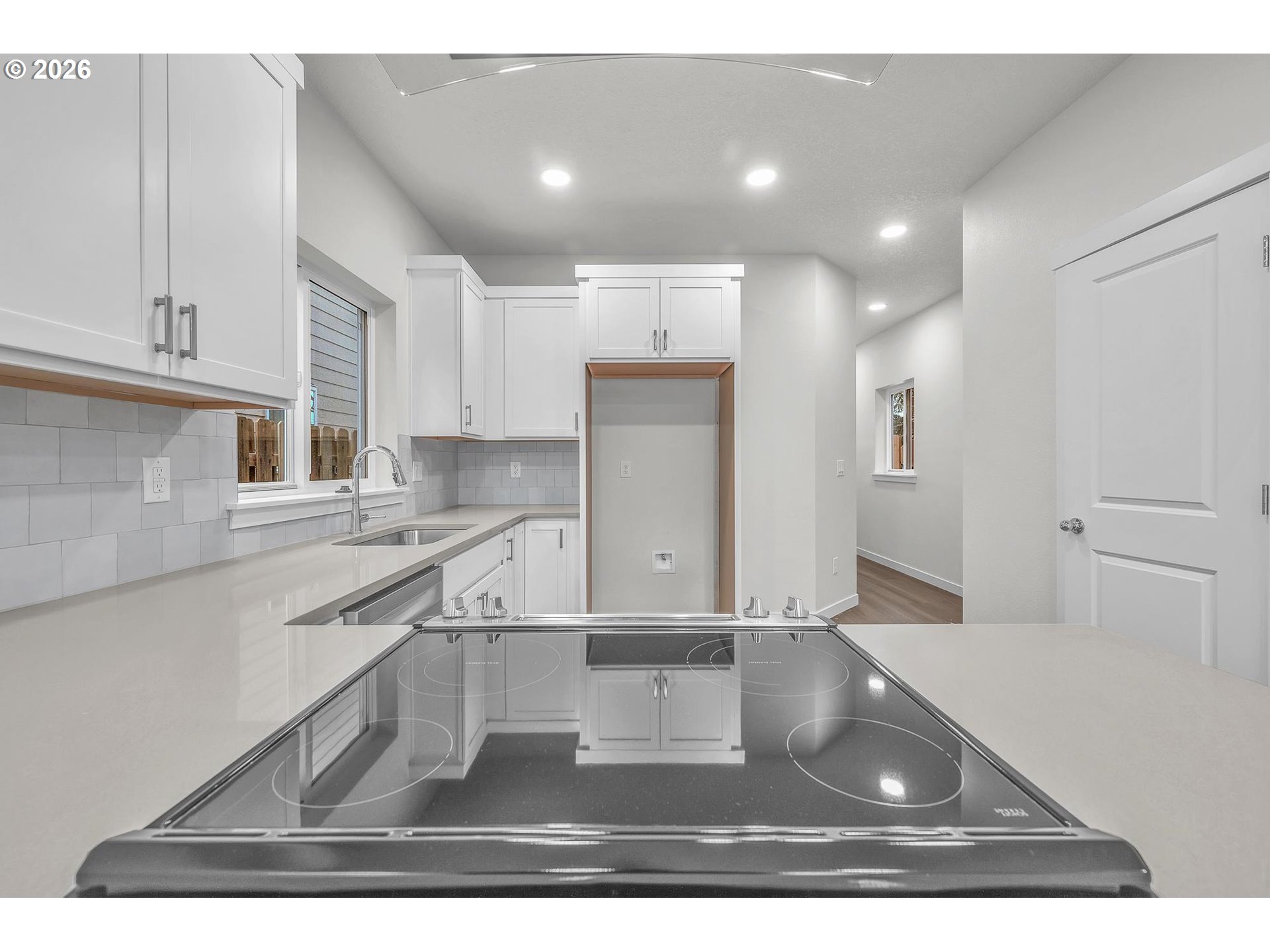 Photo #6: 569379635 Listing: Photo #6