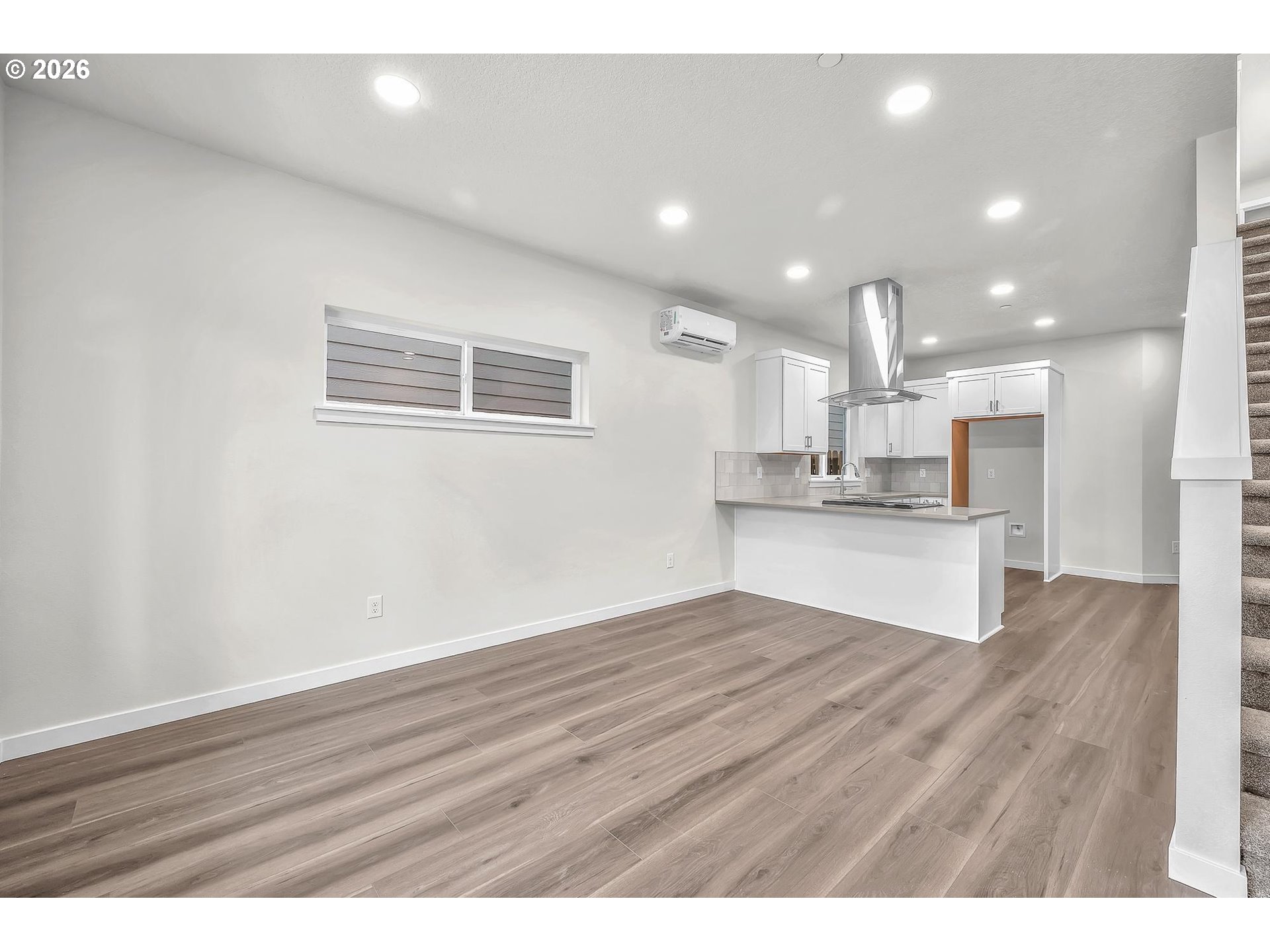 Photo #8: 569379635 Listing: Photo #8