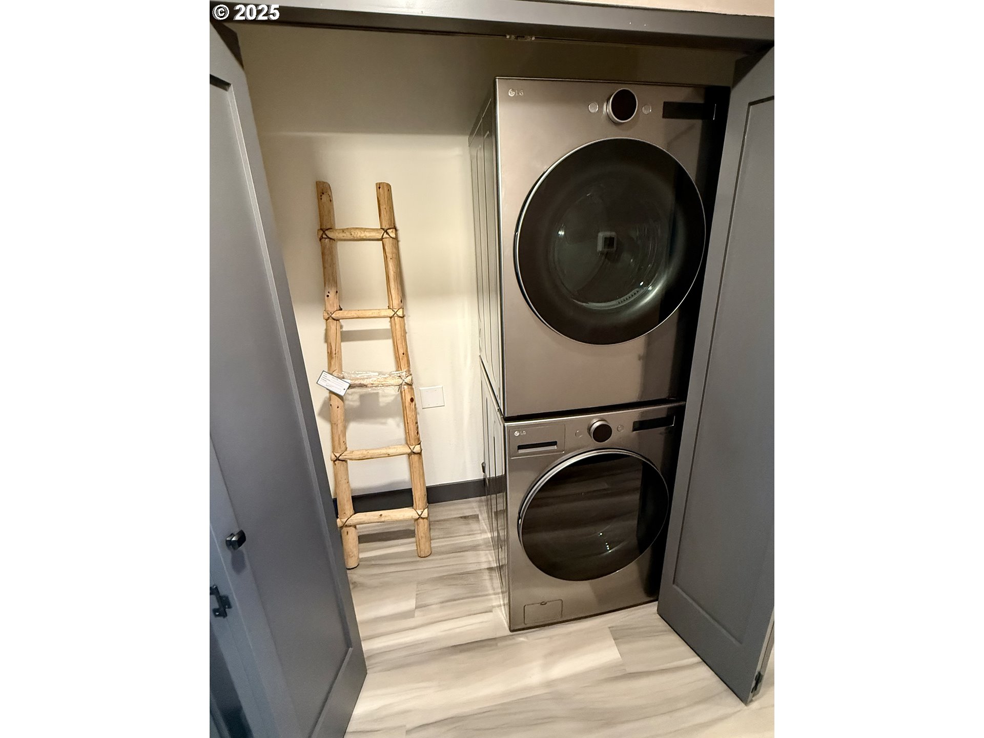 Photo #17: 569387795 Listing: Photo #17