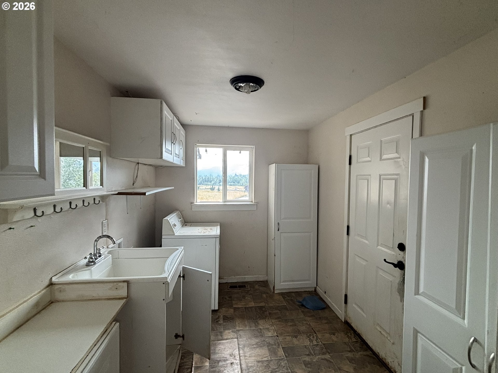 Property photo 4 of 10