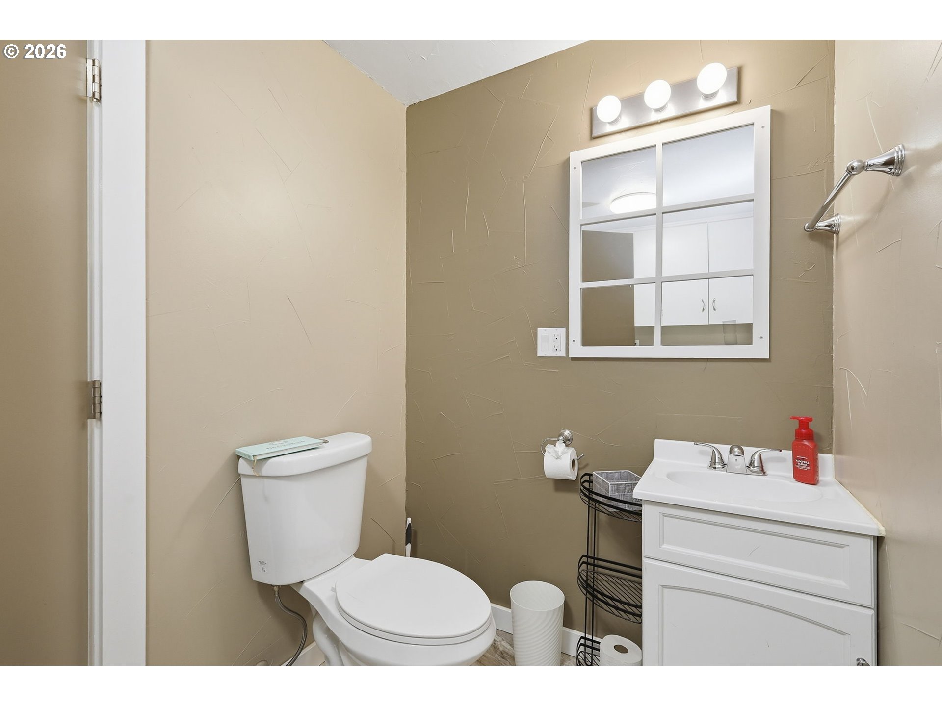Property photo 15 of 35