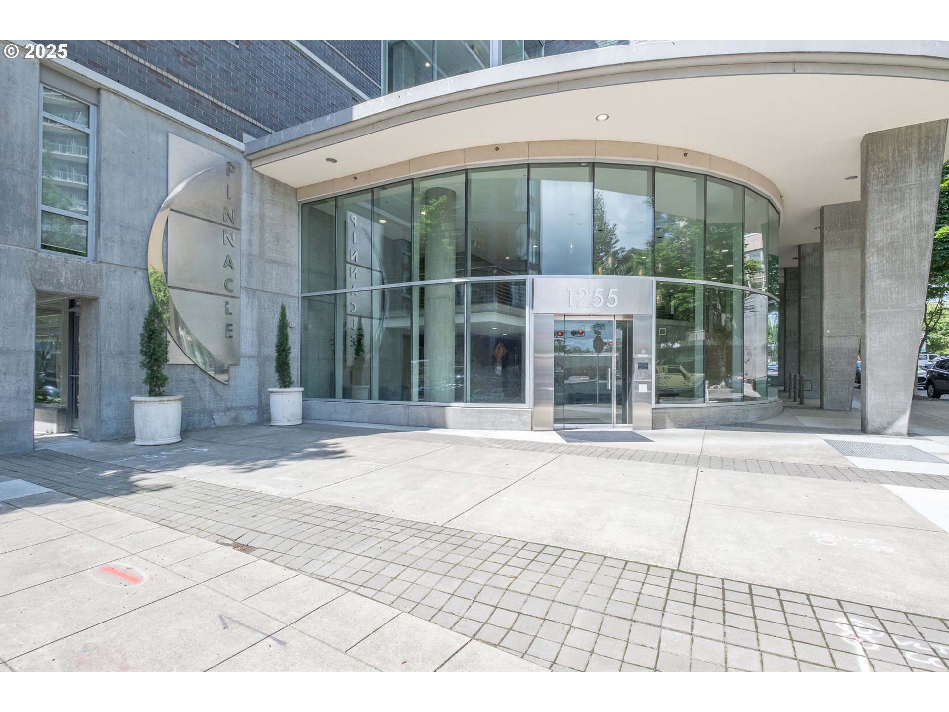 MLS: 571001604 Condo For Sale