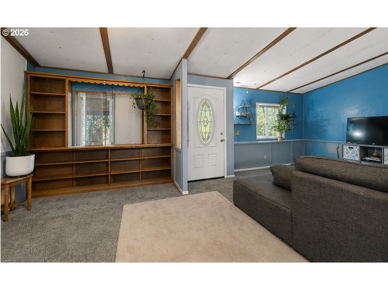 Property photo 4 of 18