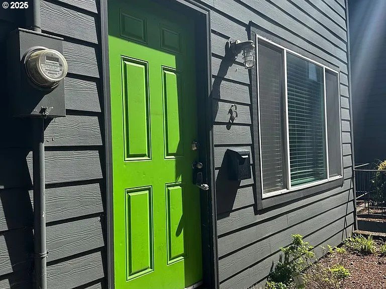 2417/2419 SW MONTGOMERY DR, Portland, OR, 97201