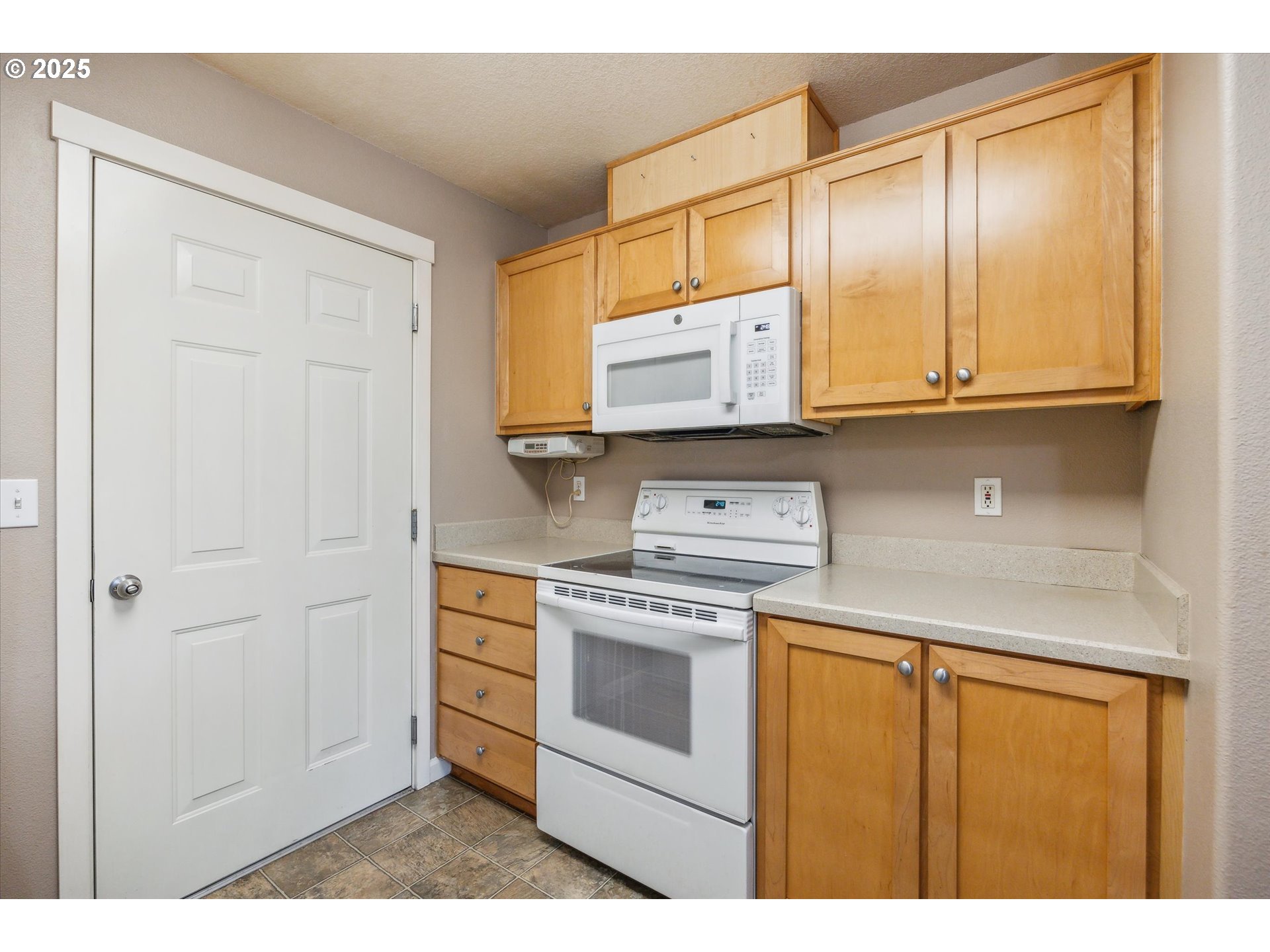 Photo #13: 572651296 Listing: Photo #13