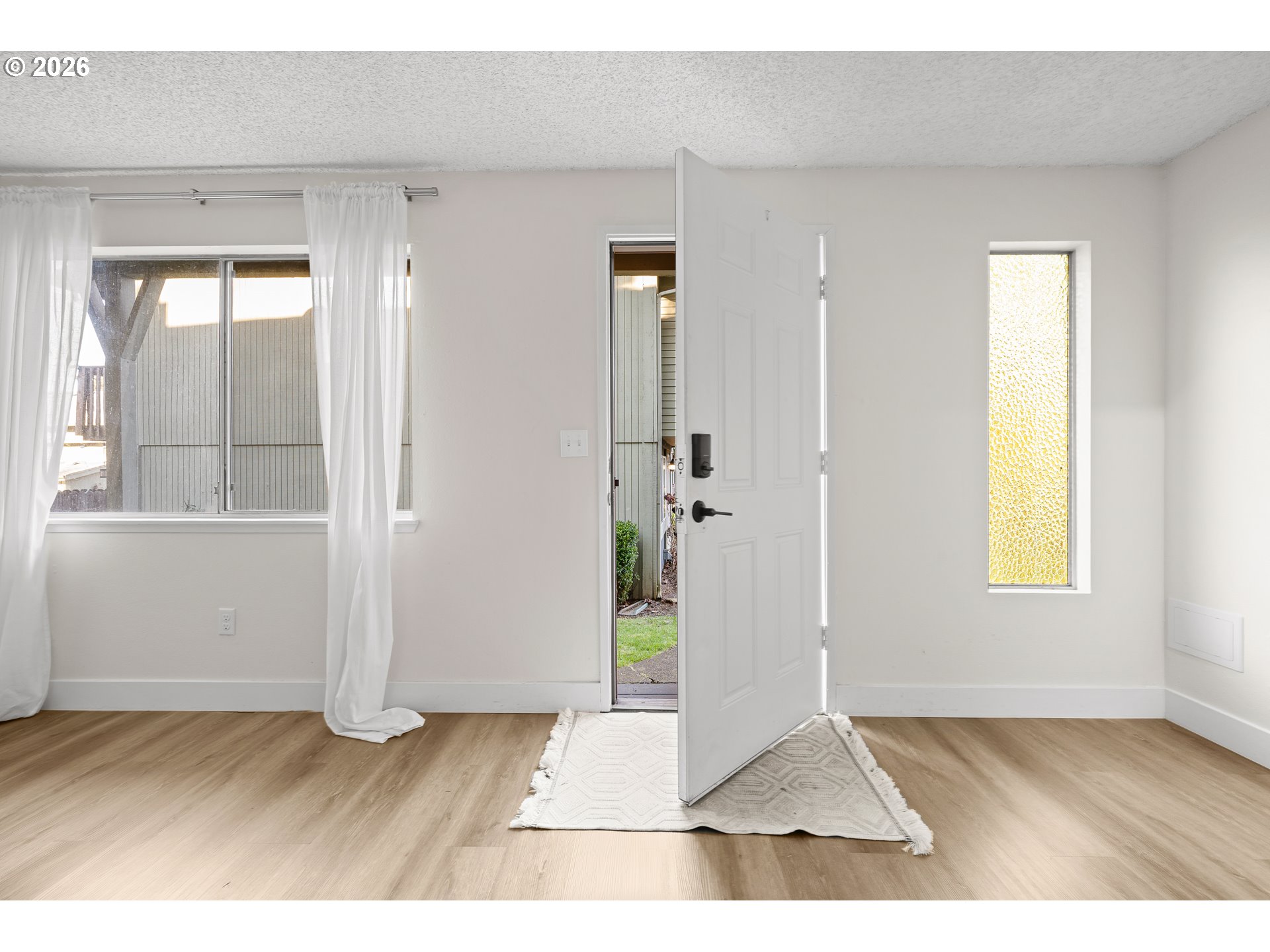 Photo #4: 572873580 Listing: Photo #4