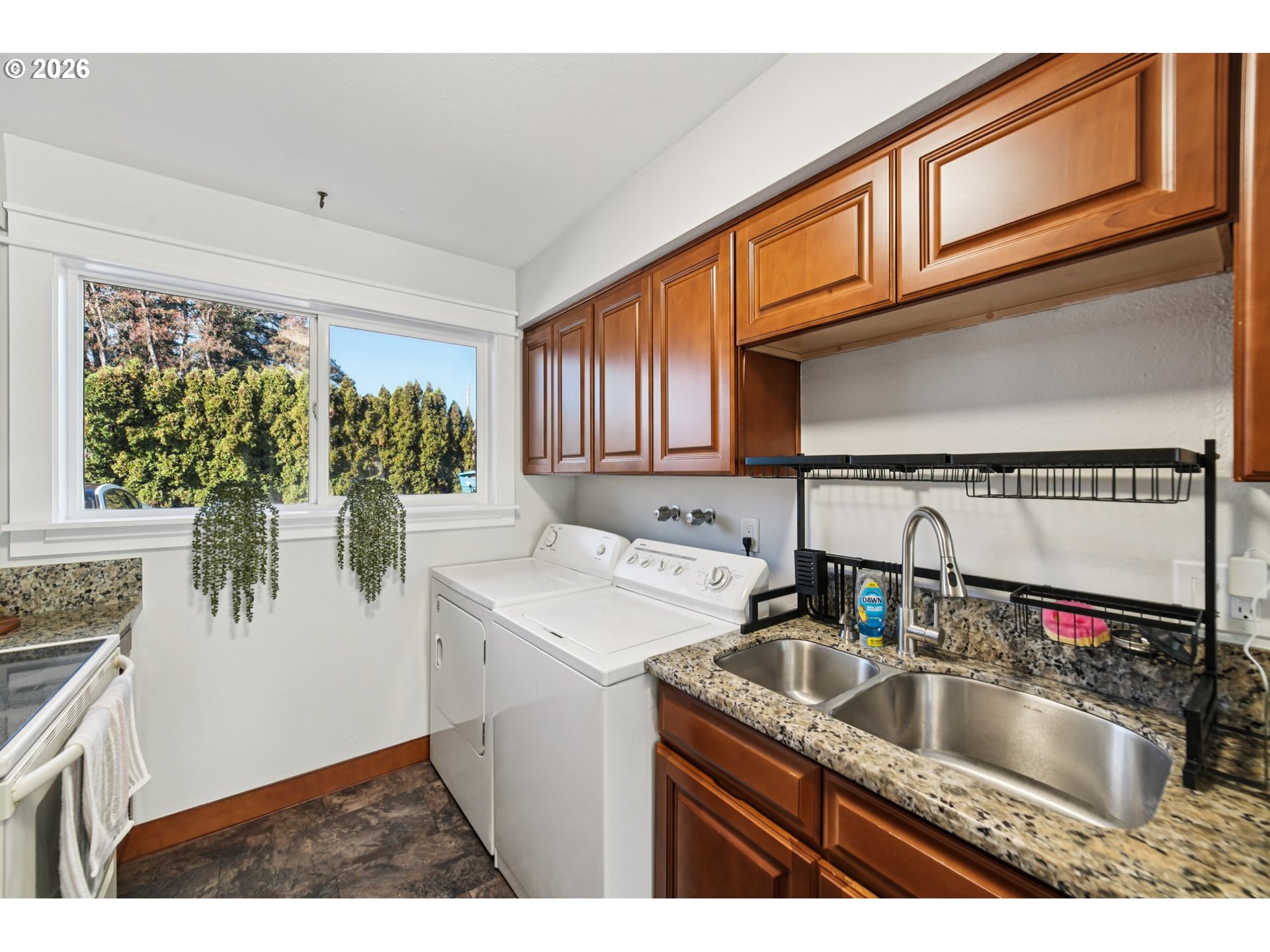 Photo #8: 573318751 Listing: Photo #8
