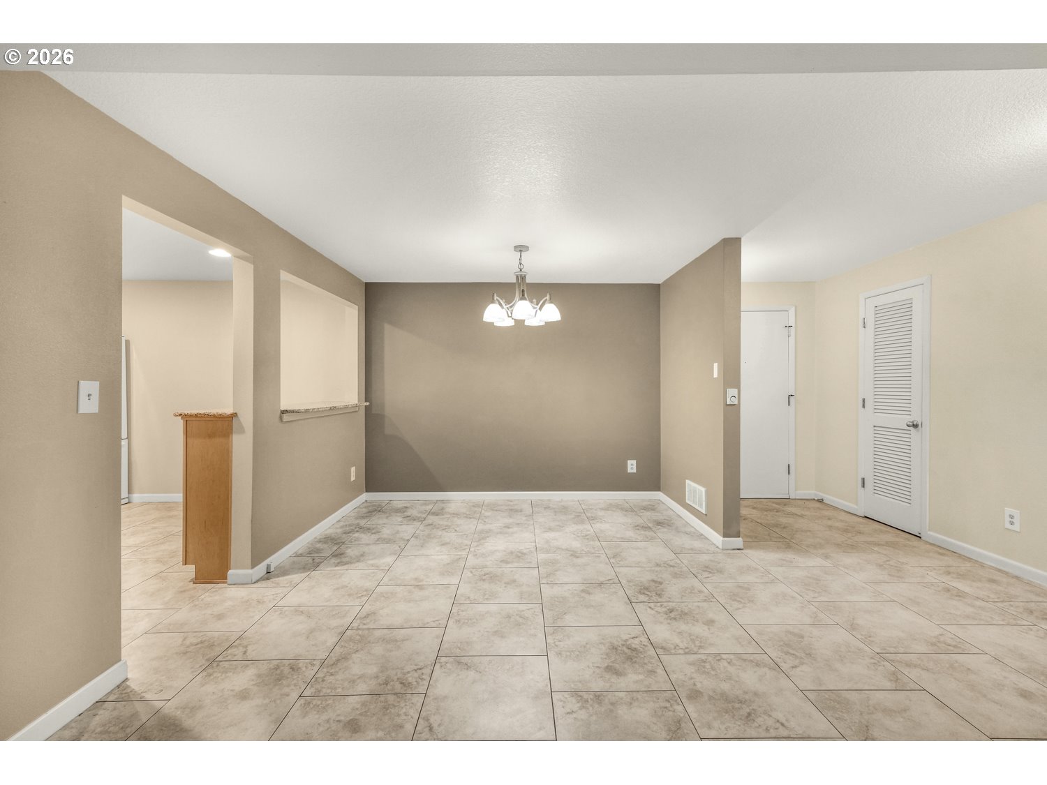 Photo #9: 573480523 Listing: Photo #9