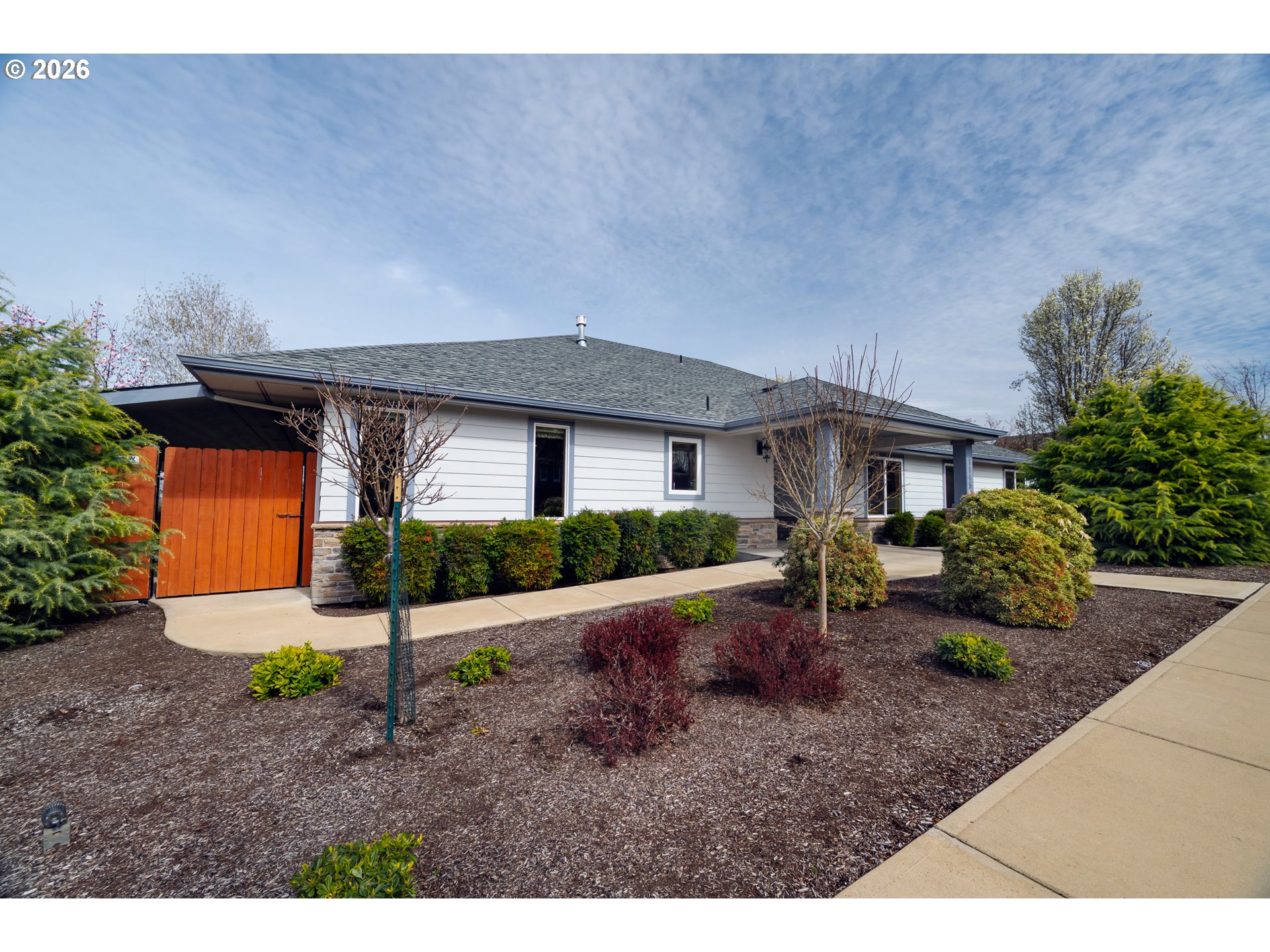 1115 SKOOKUM DR, Silverton, OR, 97381