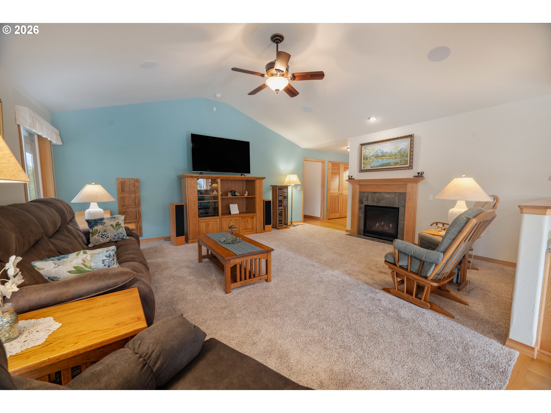 1115 SKOOKUM DR, Silverton, OR, 97381