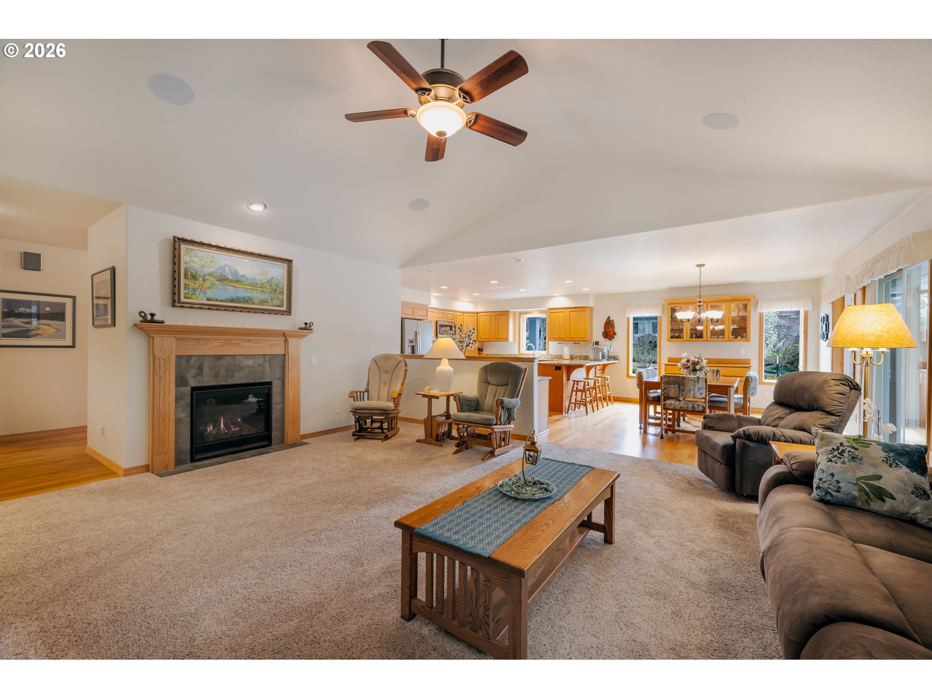 1115 SKOOKUM DR, Silverton, OR, 97381