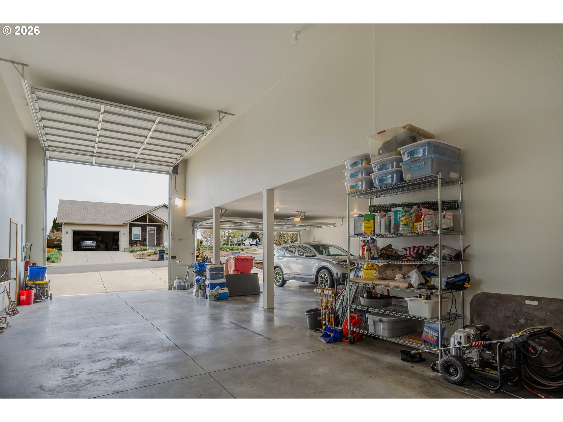 1115 SKOOKUM DR, Silverton, OR, 97381